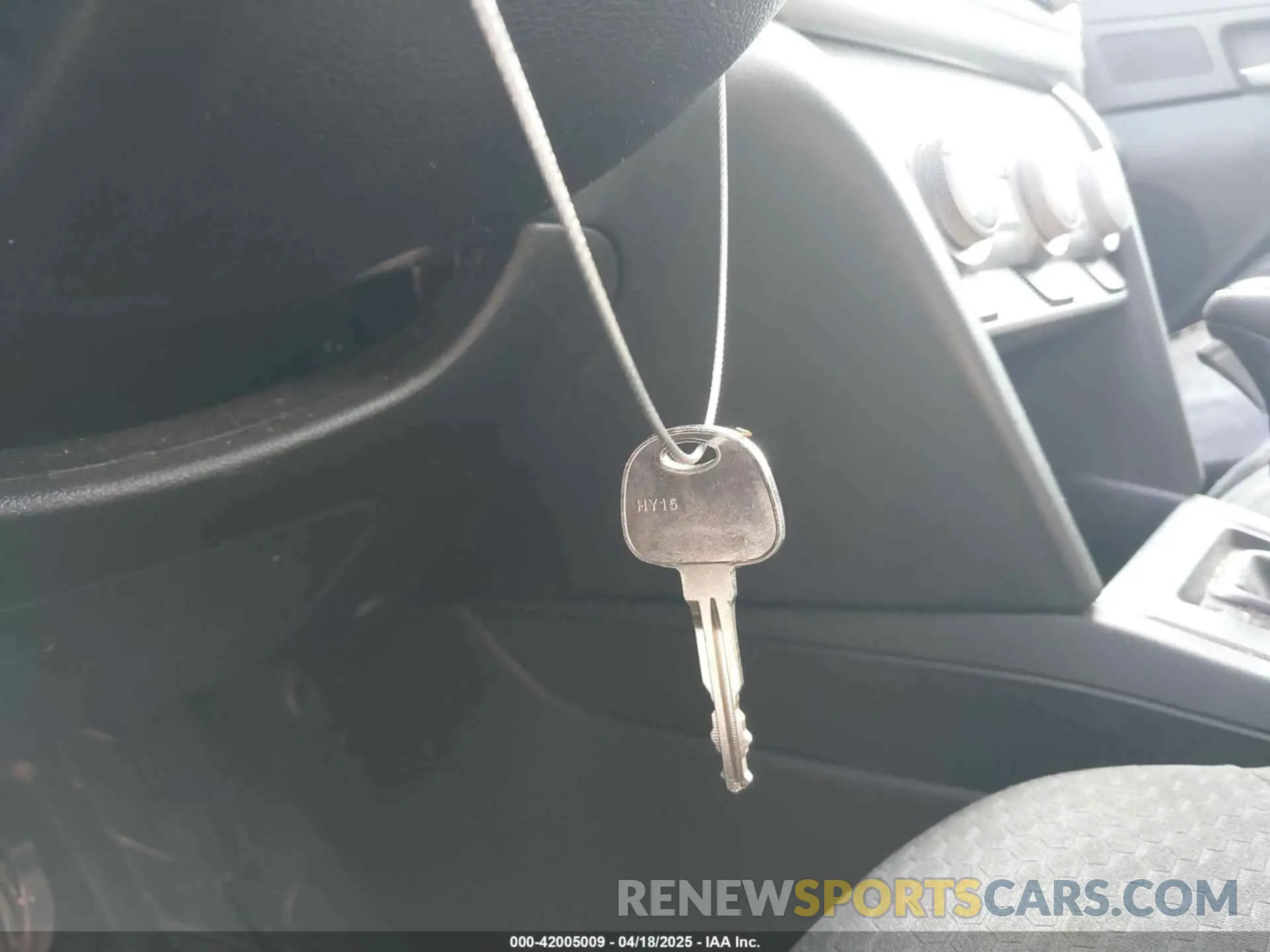 11 Photograph of a damaged car 5NPD84LF8KH404381 HYUNDAI ELANTRA 2019