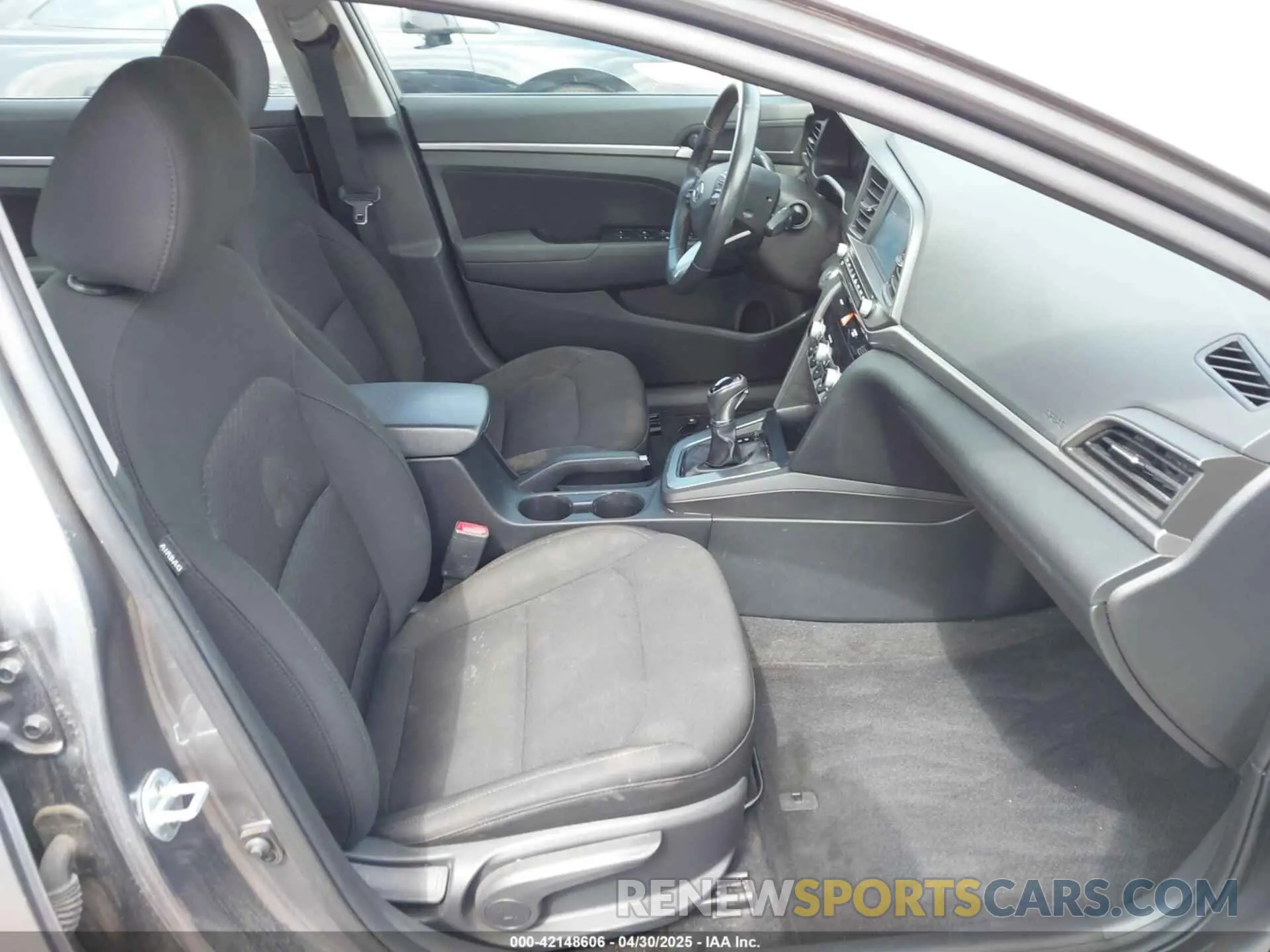 5 Фотография поврежденного автомобиля 5NPD84LF8KH414733 HYUNDAI ELANTRA 2019