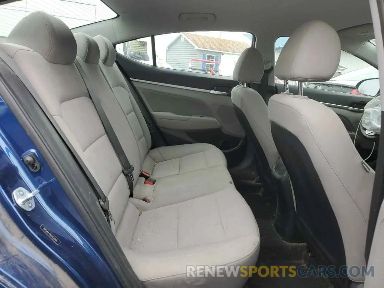 10 Photograph of a damaged car 5NPD84LF8KH420466 HYUNDAI ELANTRA 2019