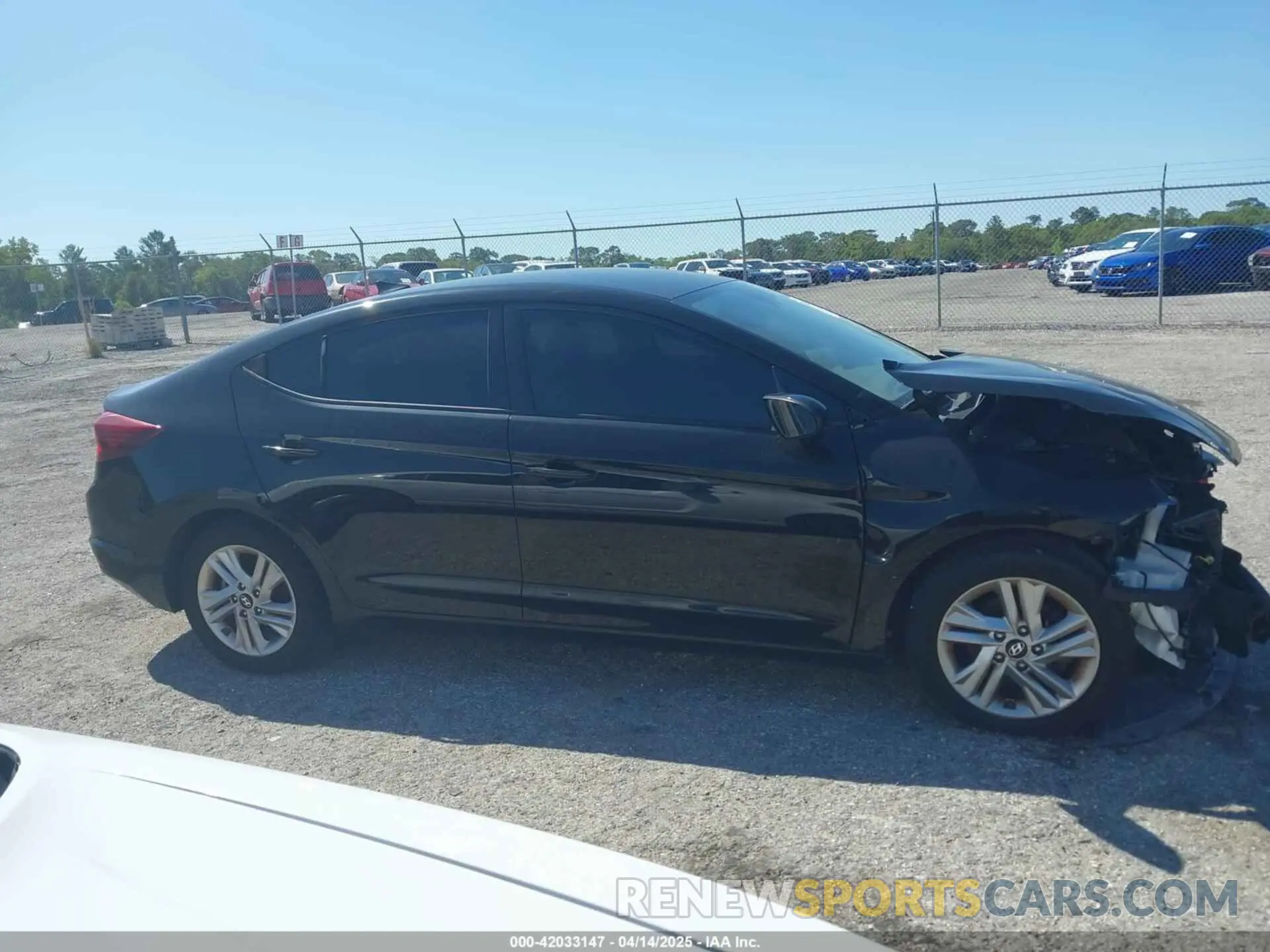 13 Photograph of a damaged car 5NPD84LF8KH428468 HYUNDAI ELANTRA 2019