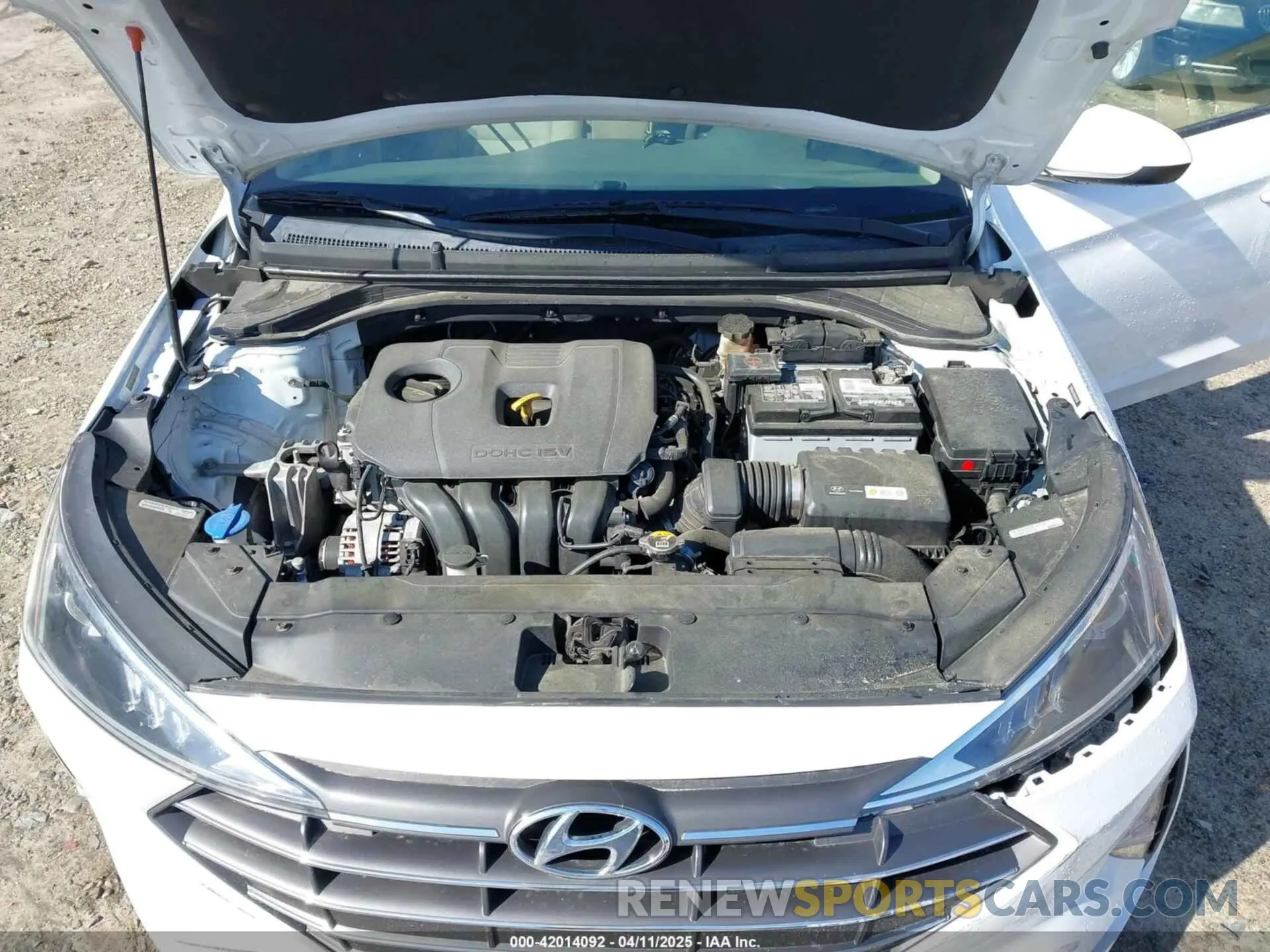 10 Photograph of a damaged car 5NPD84LF8KH431189 HYUNDAI ELANTRA 2019