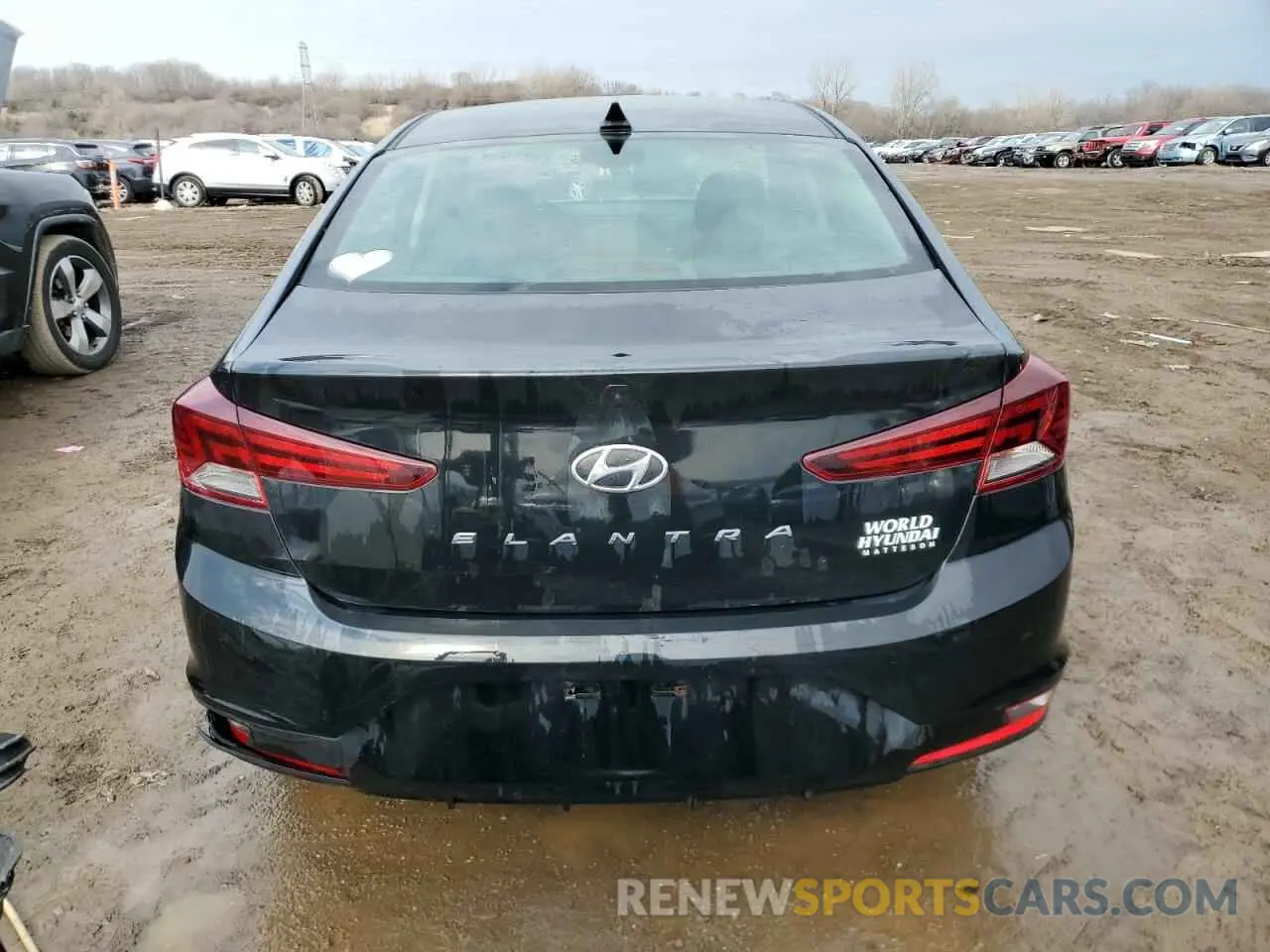 6 Photograph of a damaged car 5NPD84LF8KH462930 HYUNDAI ELANTRA 2019