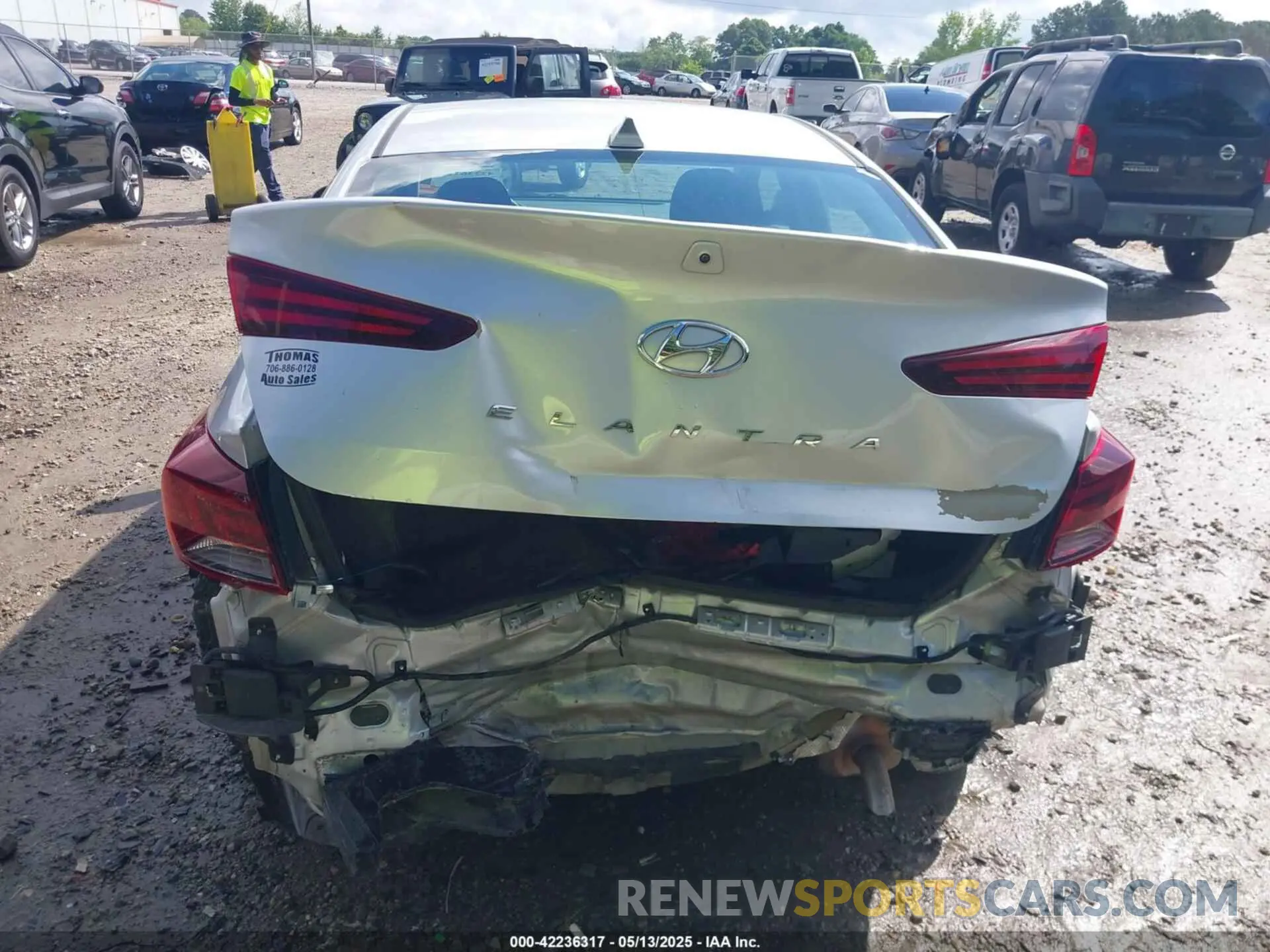 6 Photograph of a damaged car 5NPD84LF8KH466976 HYUNDAI ELANTRA 2019