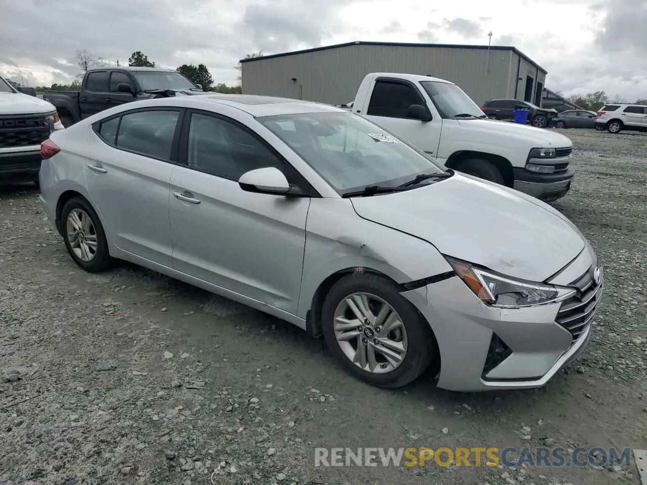 4 Photograph of a damaged car 5NPD84LF8KH481803 HYUNDAI ELANTRA 2019