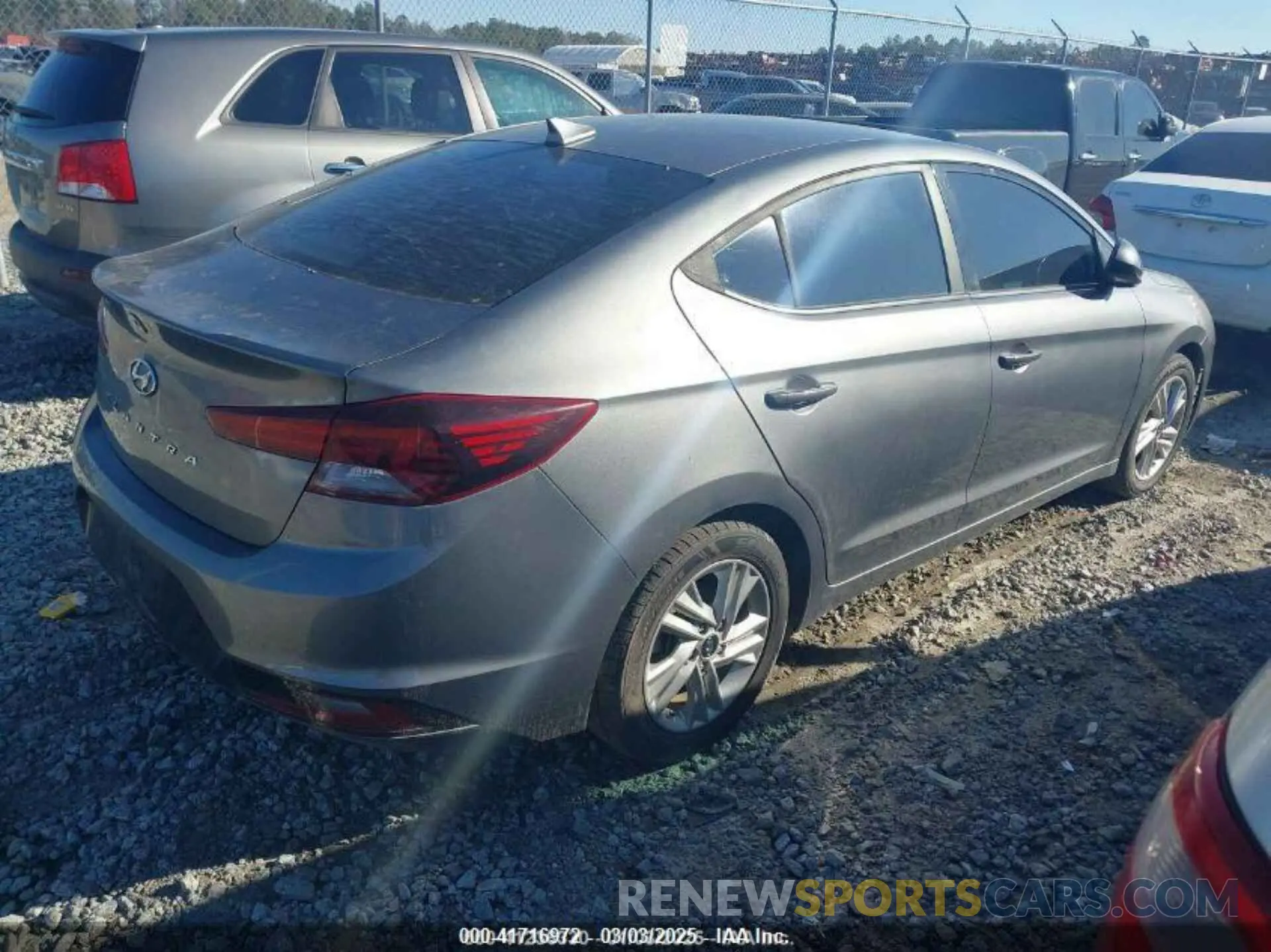4 Фотография поврежденного автомобиля 5NPD84LF8KH484569 HYUNDAI ELANTRA 2019