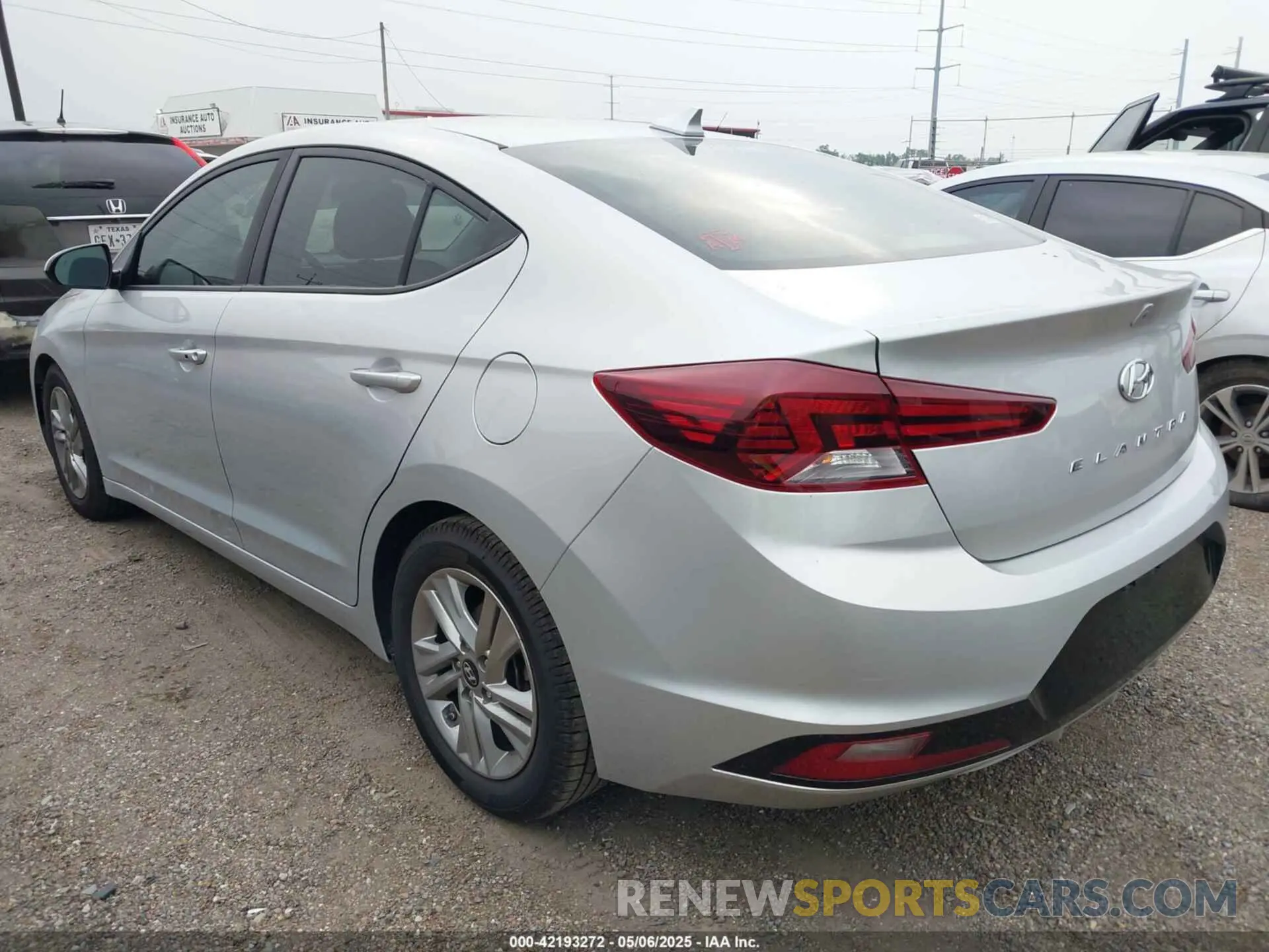 3 Photograph of a damaged car 5NPD84LF9KH421531 HYUNDAI ELANTRA 2019