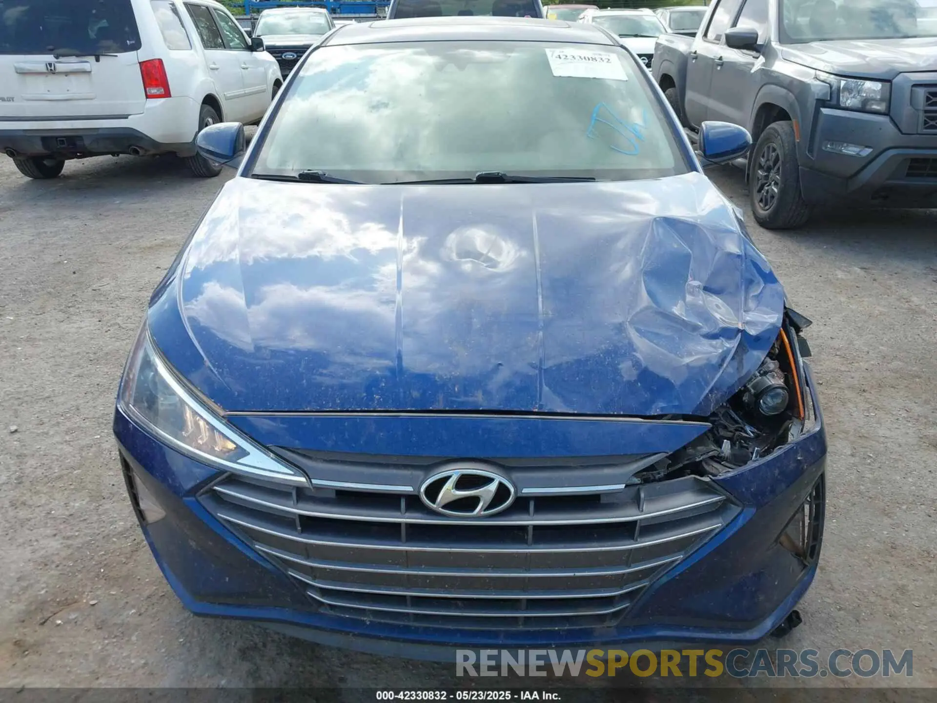 12 Photograph of a damaged car 5NPD84LF9KH432500 HYUNDAI ELANTRA 2019