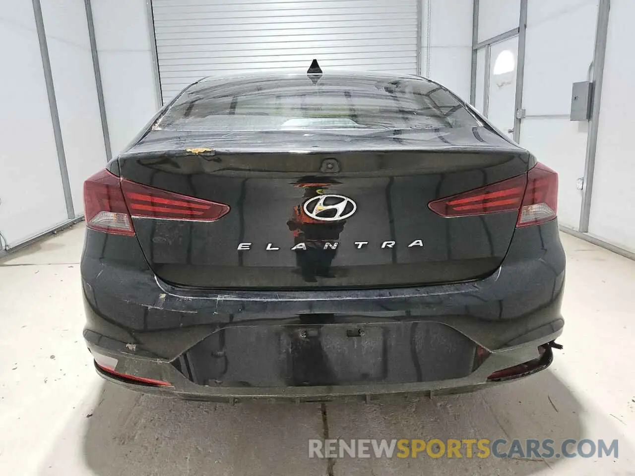 6 Photograph of a damaged car 5NPD84LF9KH437809 HYUNDAI ELANTRA 2019