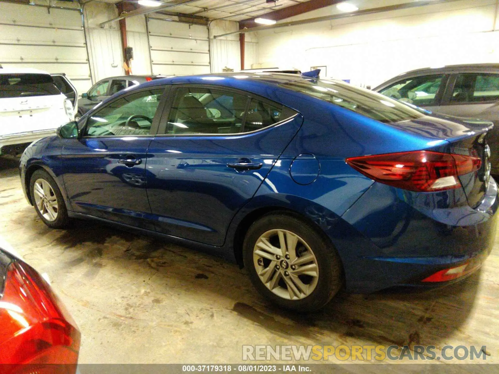 14 Photograph of a damaged car 5NPD84LF9KH458157 HYUNDAI ELANTRA 2019