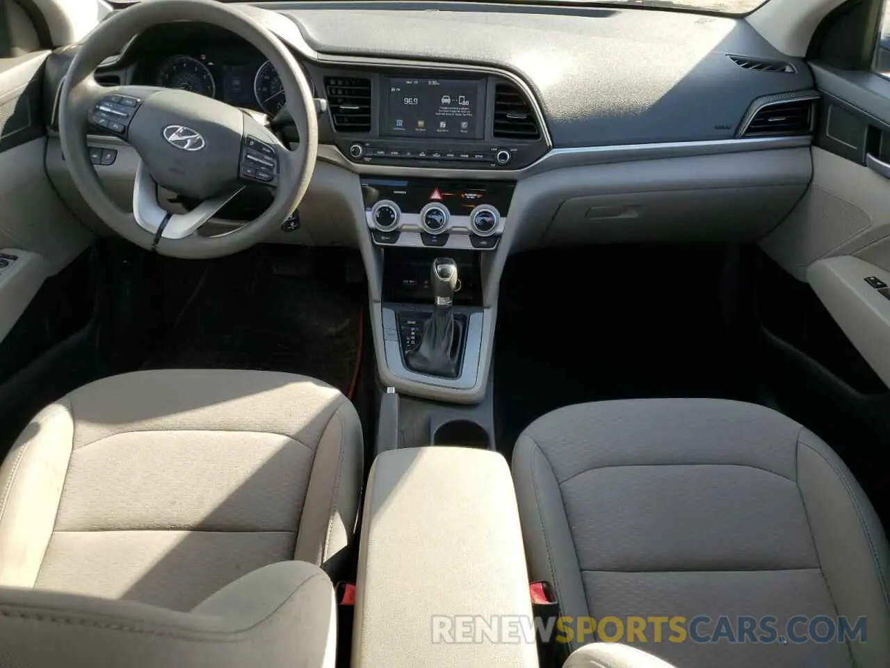 8 Photograph of a damaged car 5NPD84LF9KH462175 HYUNDAI ELANTRA 2019