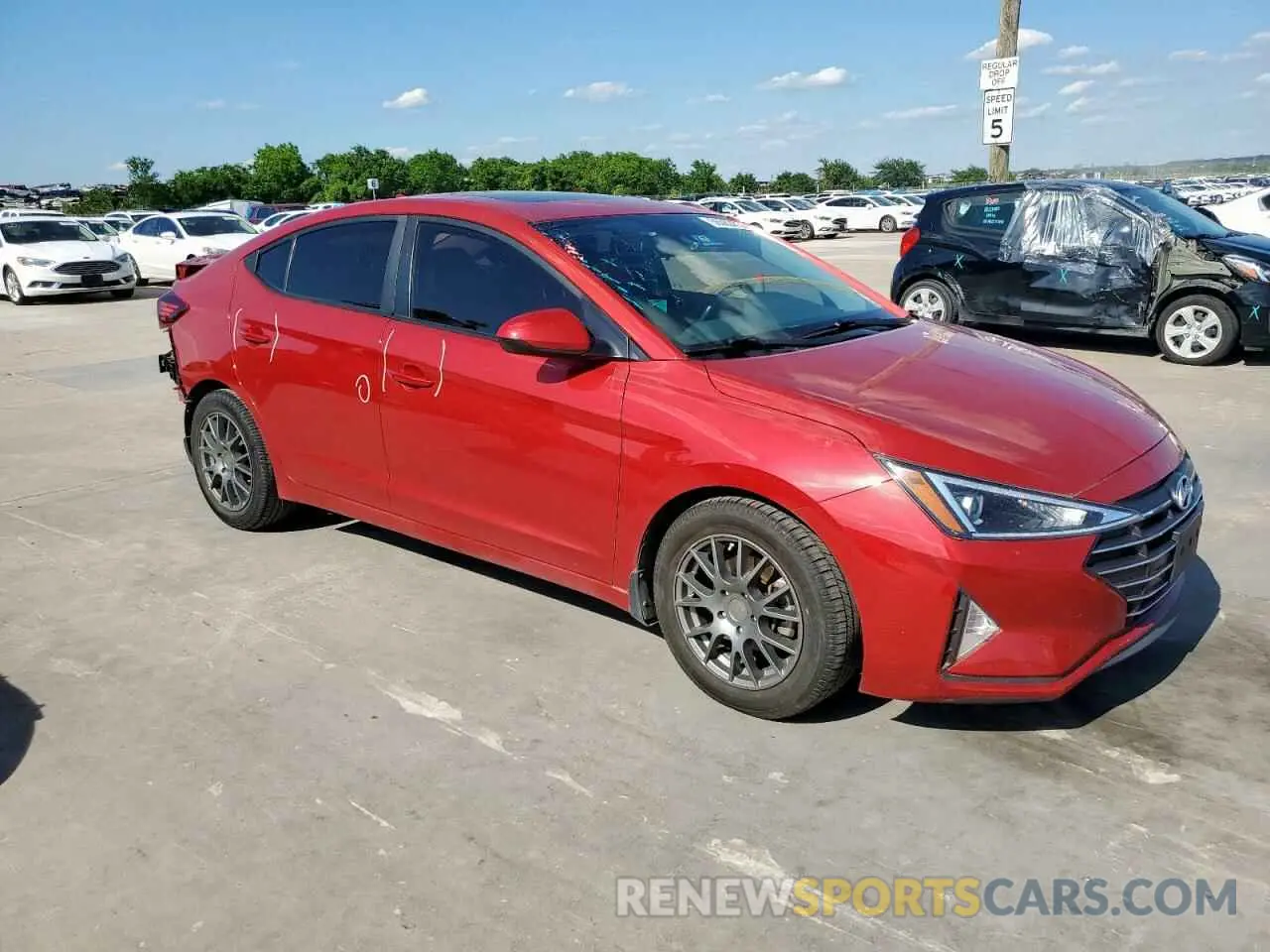 4 Фотография поврежденного автомобиля 5NPD84LF9KH481941 HYUNDAI ELANTRA 2019
