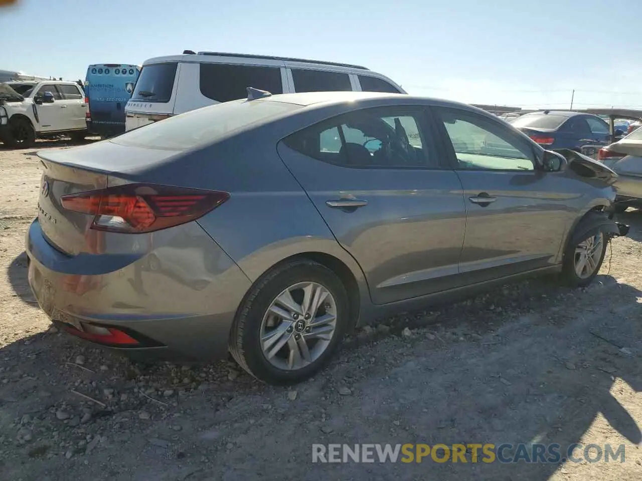 3 Photograph of a damaged car 5NPD84LFXKH405581 HYUNDAI ELANTRA 2019