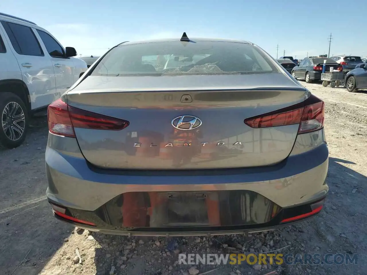 6 Photograph of a damaged car 5NPD84LFXKH405581 HYUNDAI ELANTRA 2019