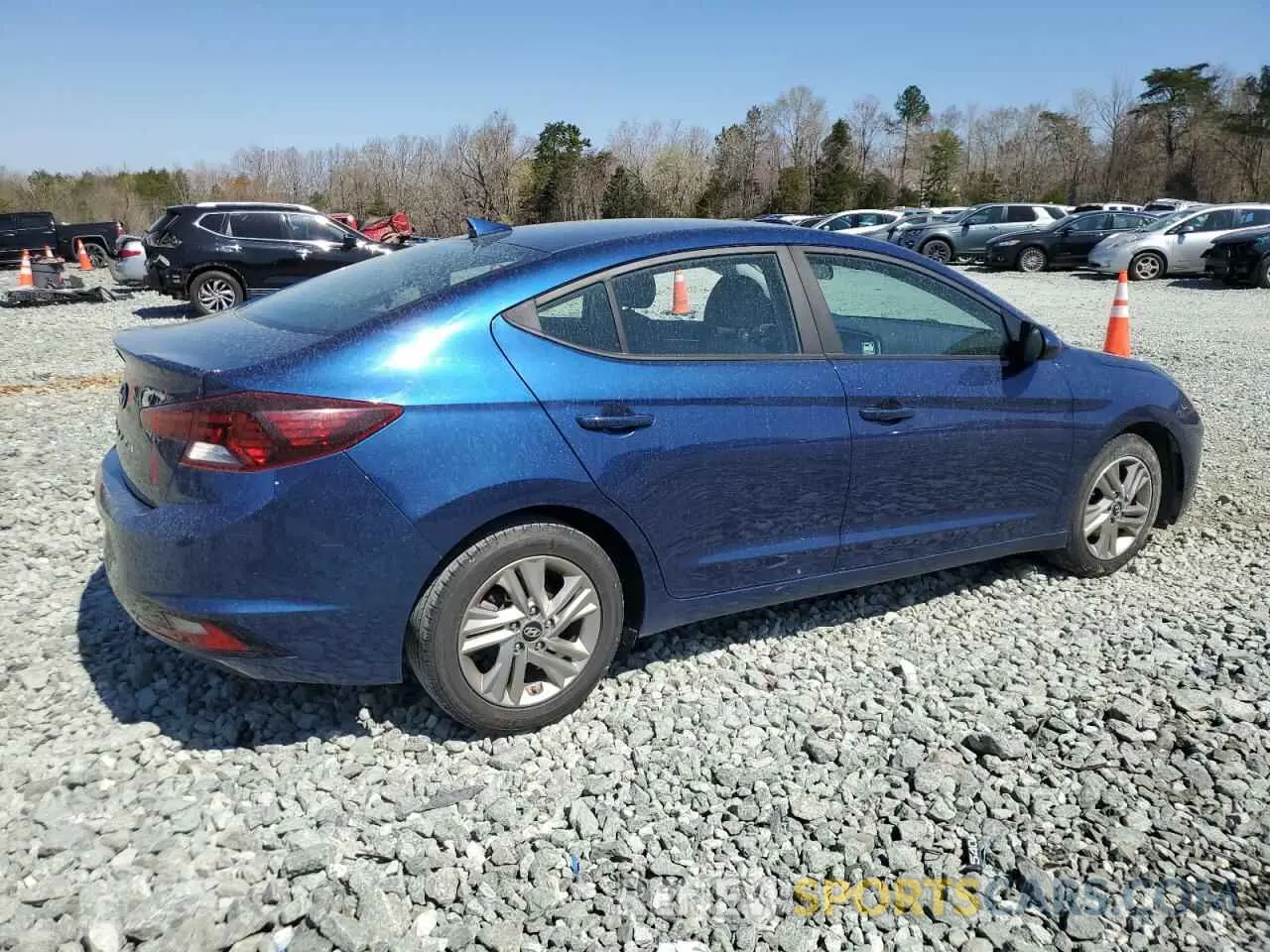 3 Фотография поврежденного автомобиля 5NPD84LFXKH408996 HYUNDAI ELANTRA 2019
