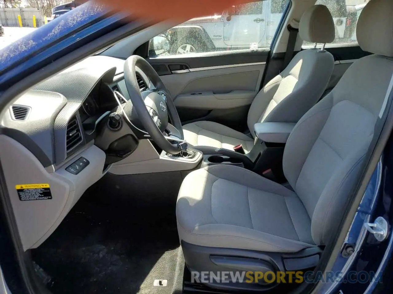7 Фотография поврежденного автомобиля 5NPD84LFXKH408996 HYUNDAI ELANTRA 2019