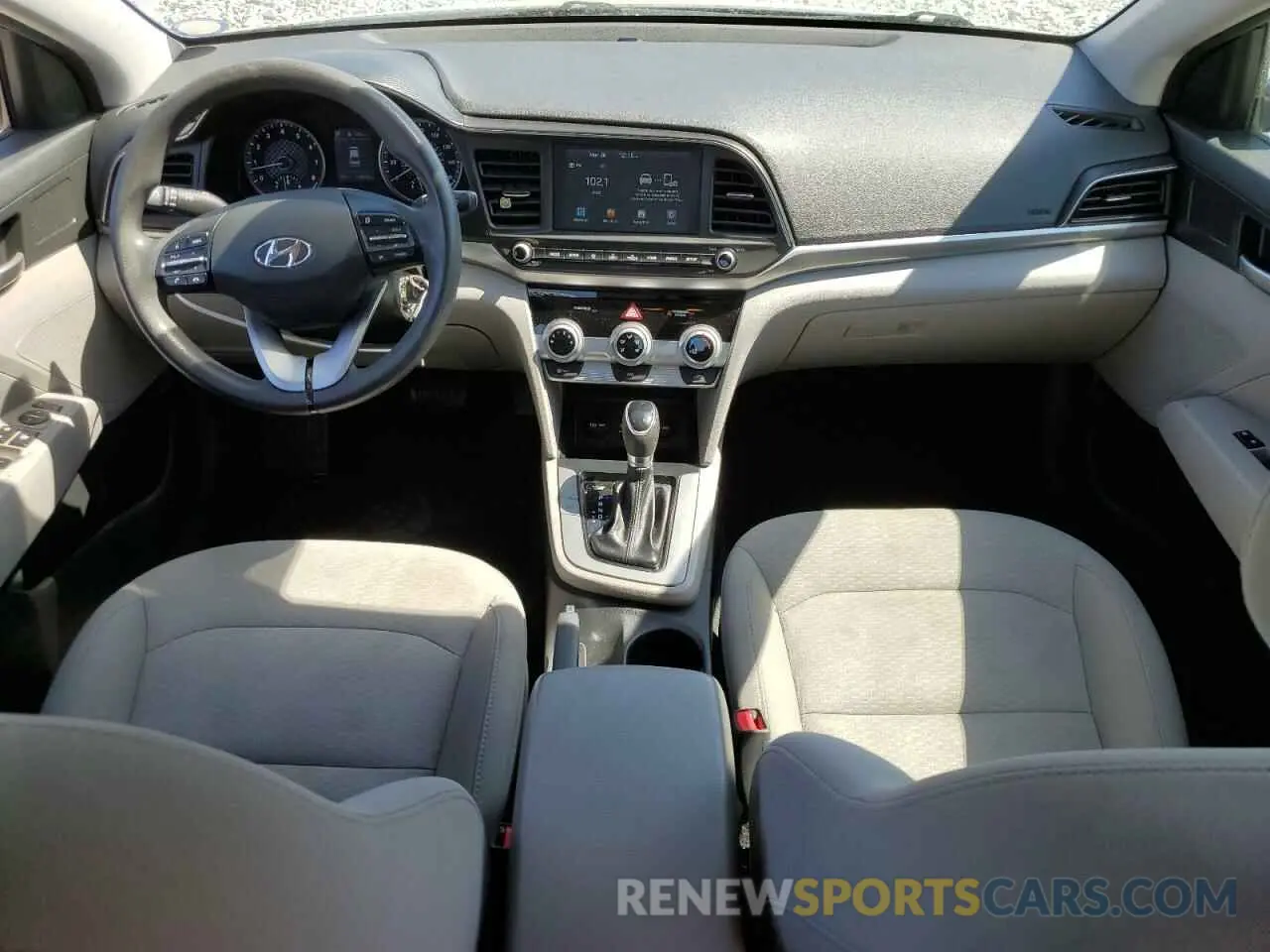 8 Фотография поврежденного автомобиля 5NPD84LFXKH408996 HYUNDAI ELANTRA 2019