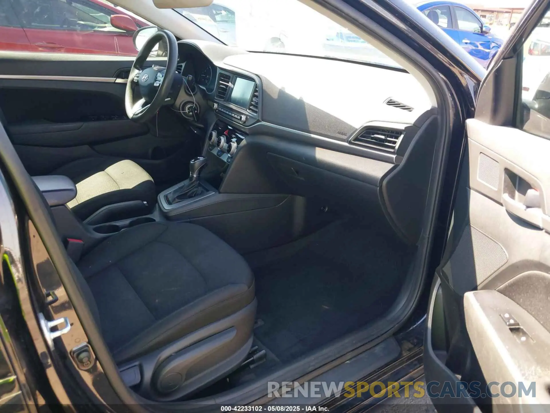 5 Фотография поврежденного автомобиля 5NPD84LFXKH411493 HYUNDAI ELANTRA 2019