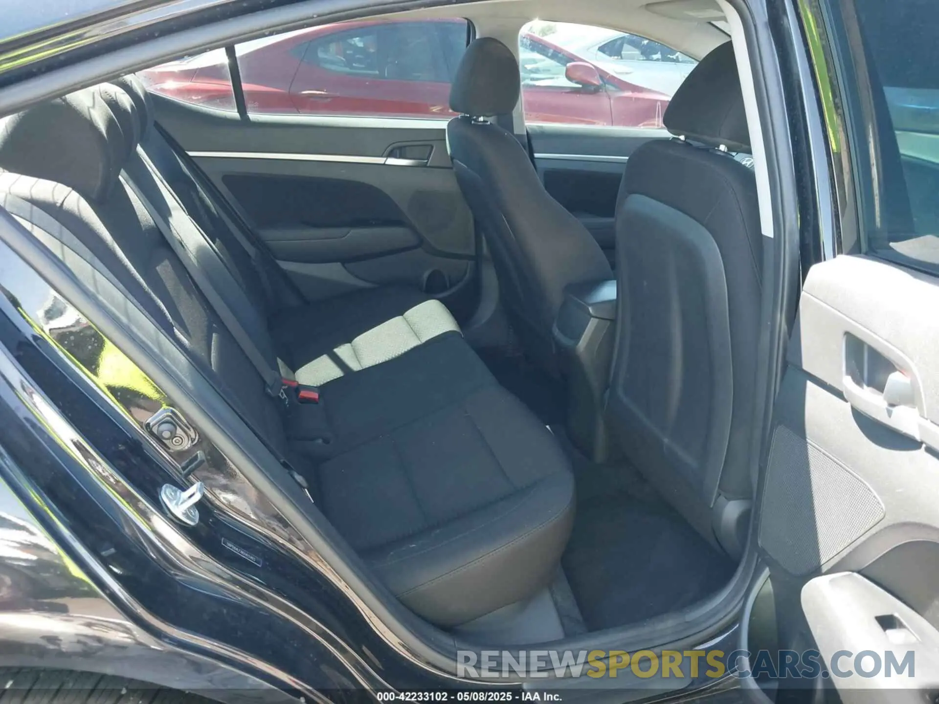 8 Фотография поврежденного автомобиля 5NPD84LFXKH411493 HYUNDAI ELANTRA 2019