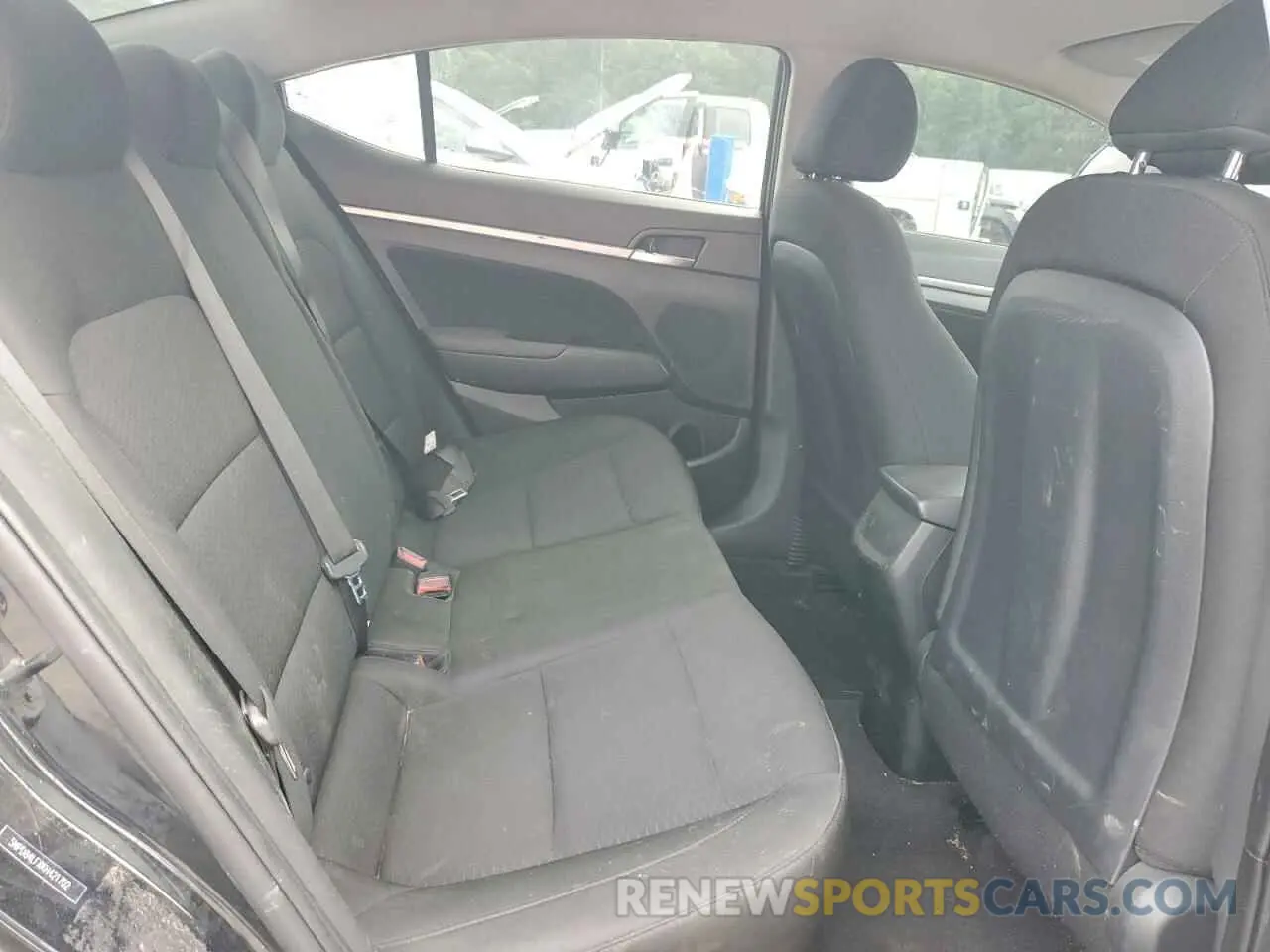 10 Фотография поврежденного автомобиля 5NPD84LFXKH421702 HYUNDAI ELANTRA 2019