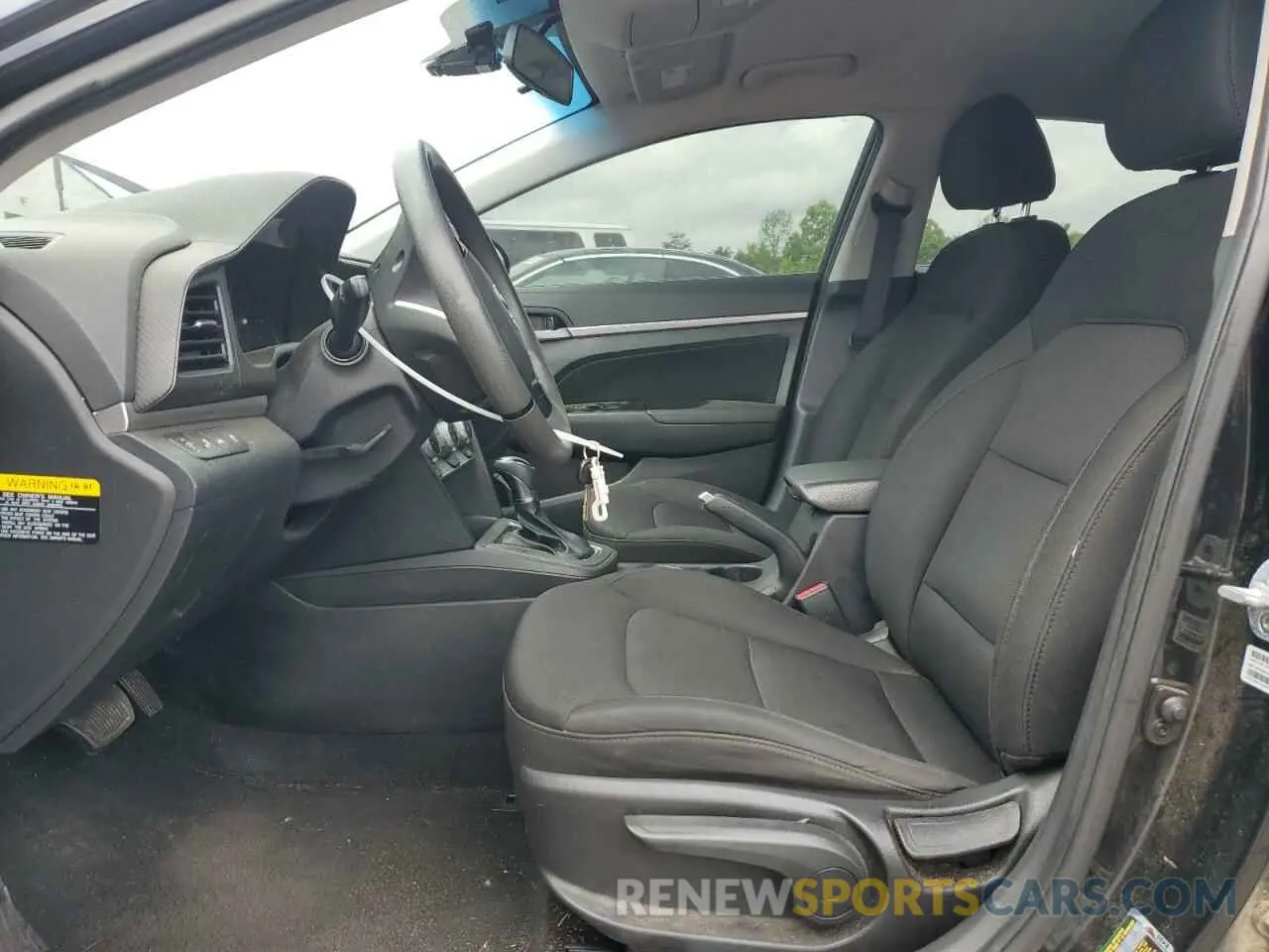 7 Фотография поврежденного автомобиля 5NPD84LFXKH421702 HYUNDAI ELANTRA 2019