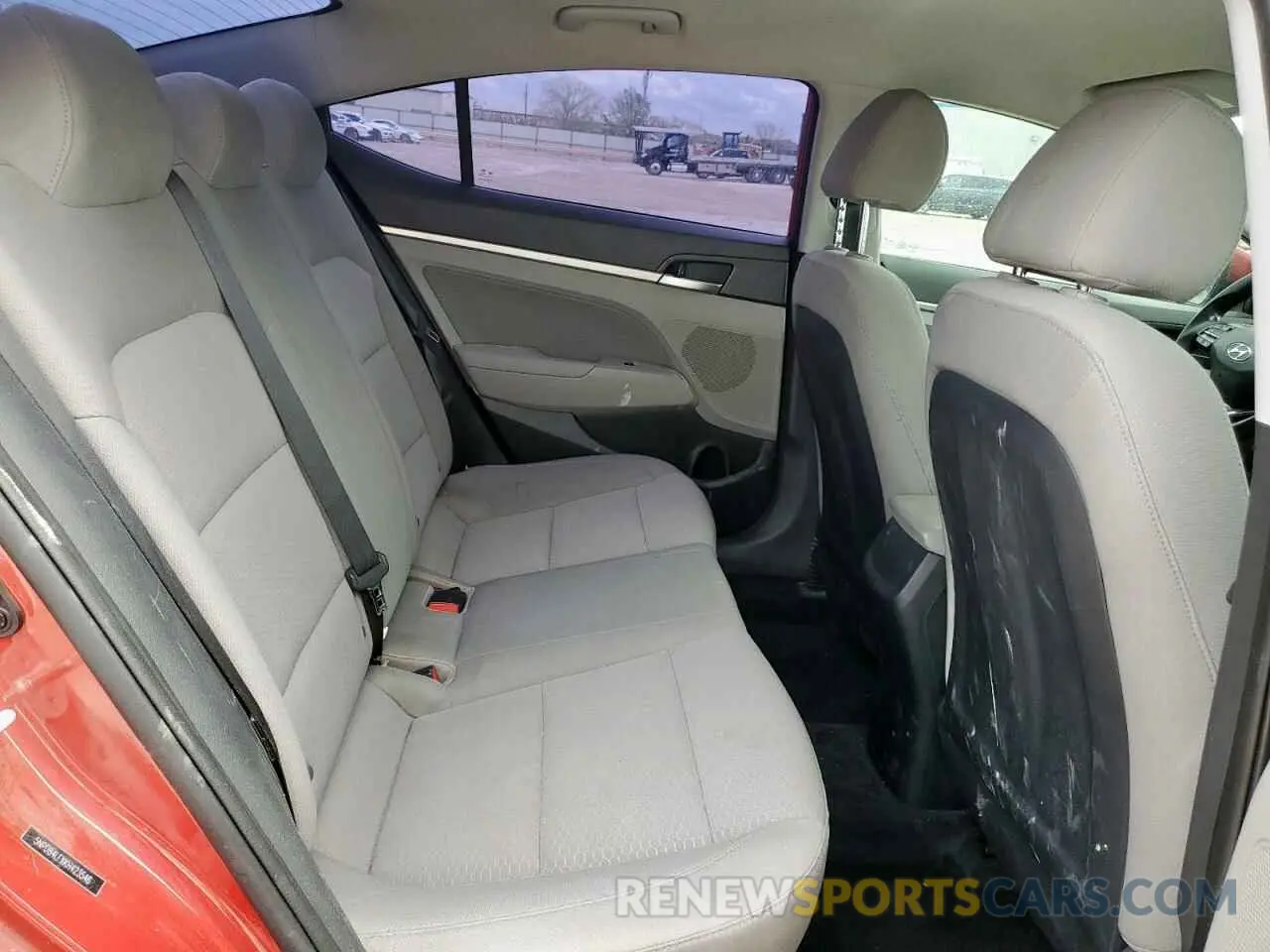 10 Фотография поврежденного автомобиля 5NPD84LFXKH423546 HYUNDAI ELANTRA 2019