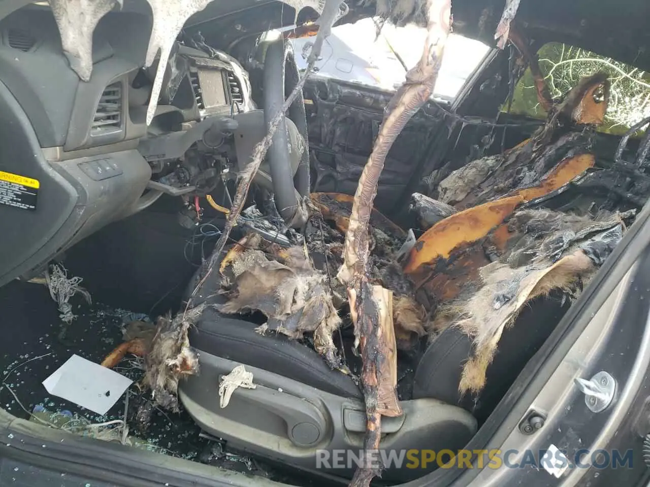 7 Photograph of a damaged car 5NPD84LFXKH424177 HYUNDAI ELANTRA 2019
