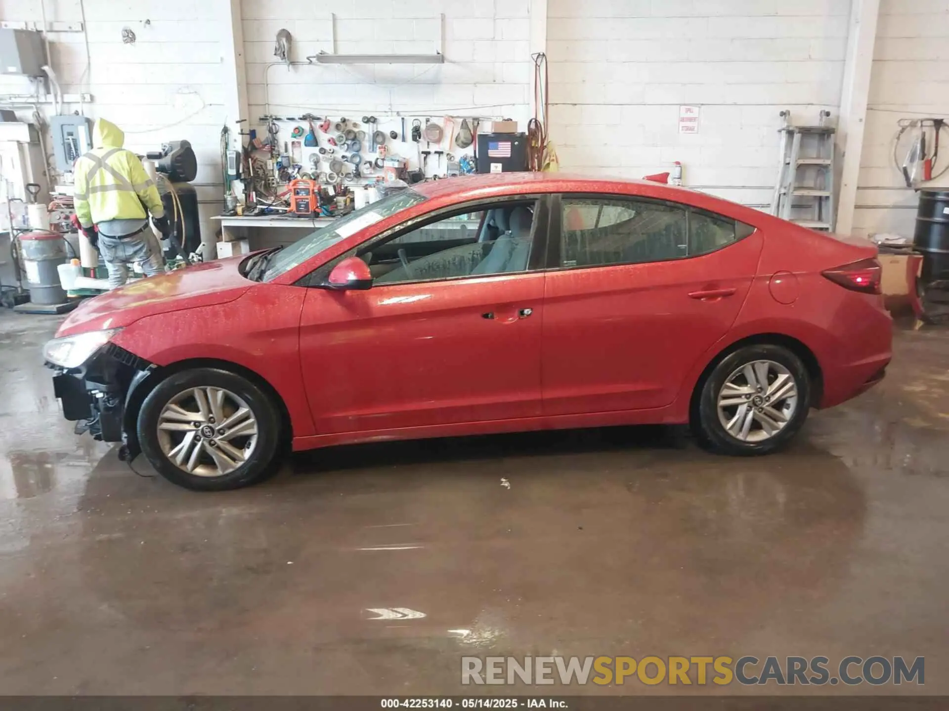 14 Photograph of a damaged car 5NPD84LFXKH428097 HYUNDAI ELANTRA 2019