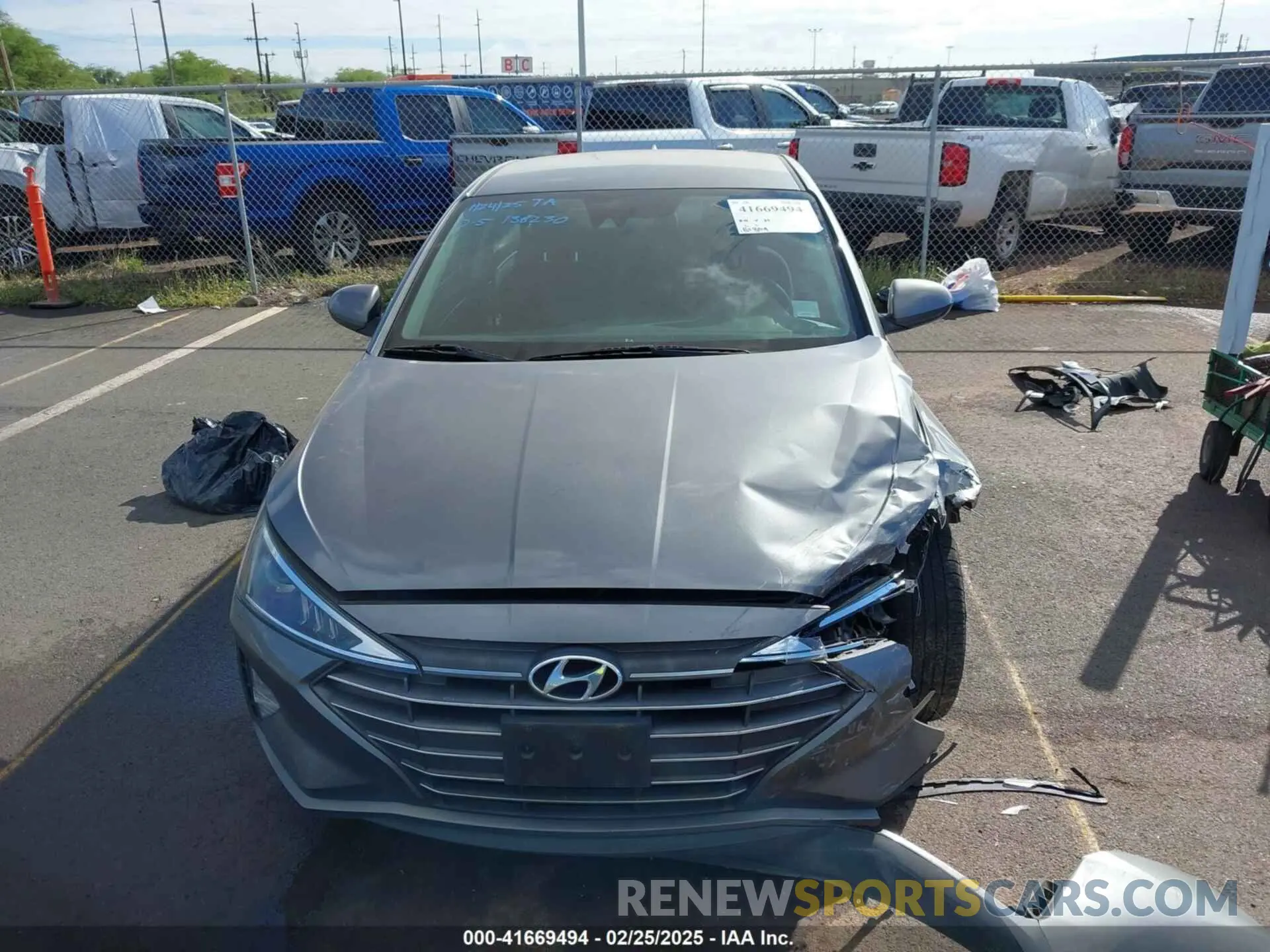 13 Photograph of a damaged car 5NPD84LFXKH462377 HYUNDAI ELANTRA 2019
