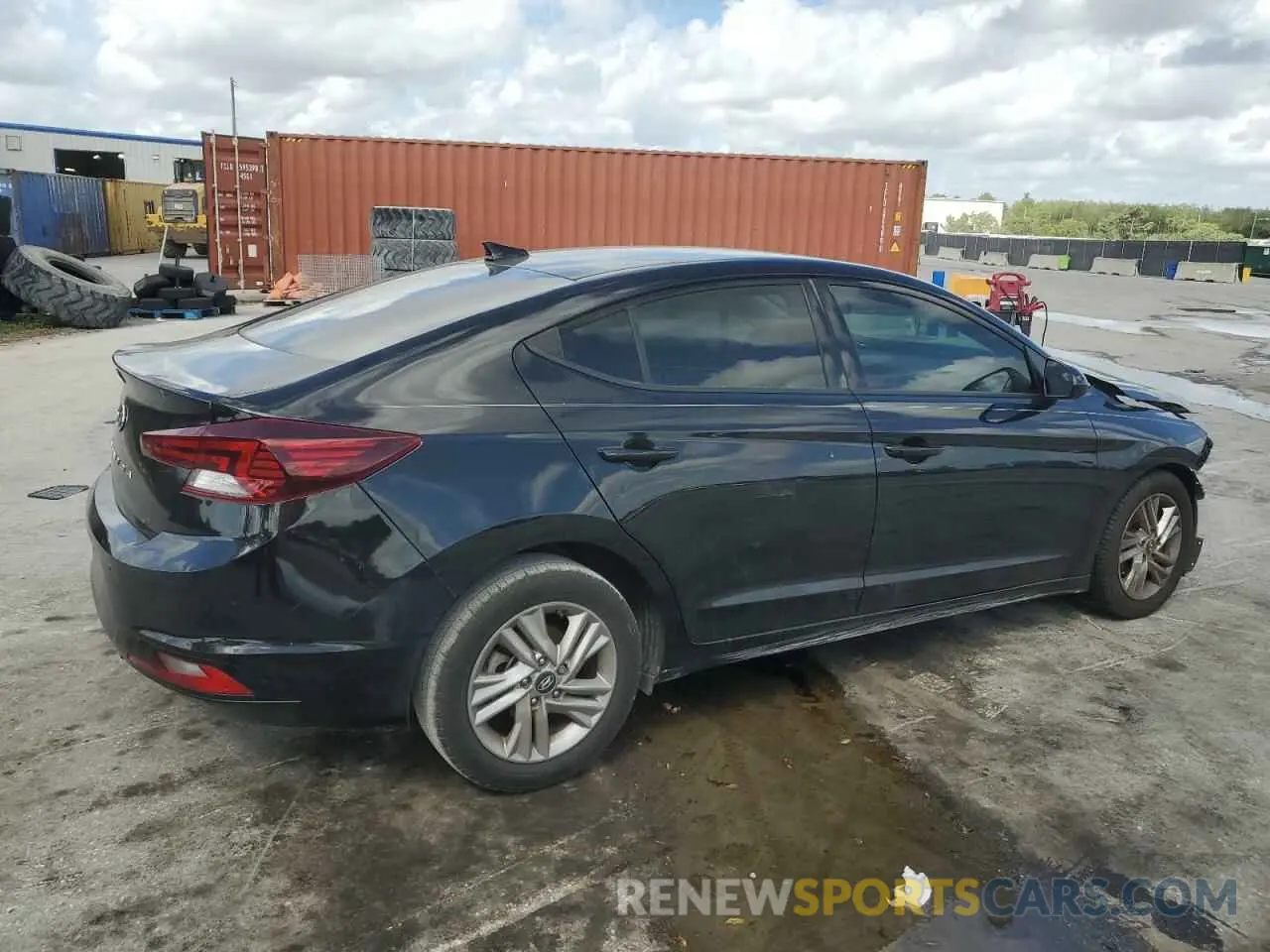 3 Photograph of a damaged car 5NPD84LFXKH476330 HYUNDAI ELANTRA 2019