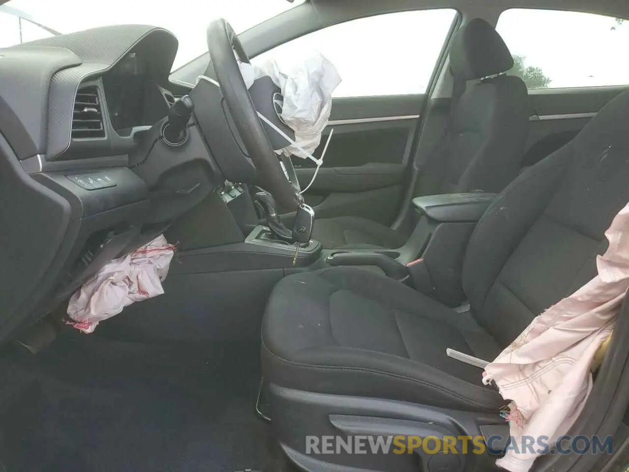 7 Photograph of a damaged car 5NPD84LFXKH476330 HYUNDAI ELANTRA 2019