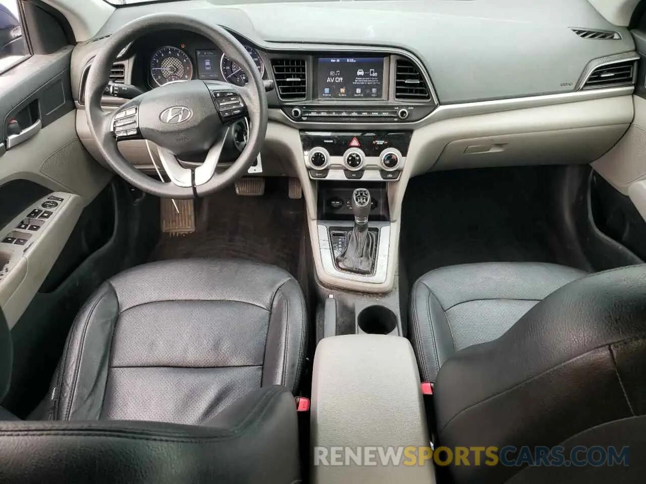 8 Photograph of a damaged car 5NPD84LFXKH491586 HYUNDAI ELANTRA 2019