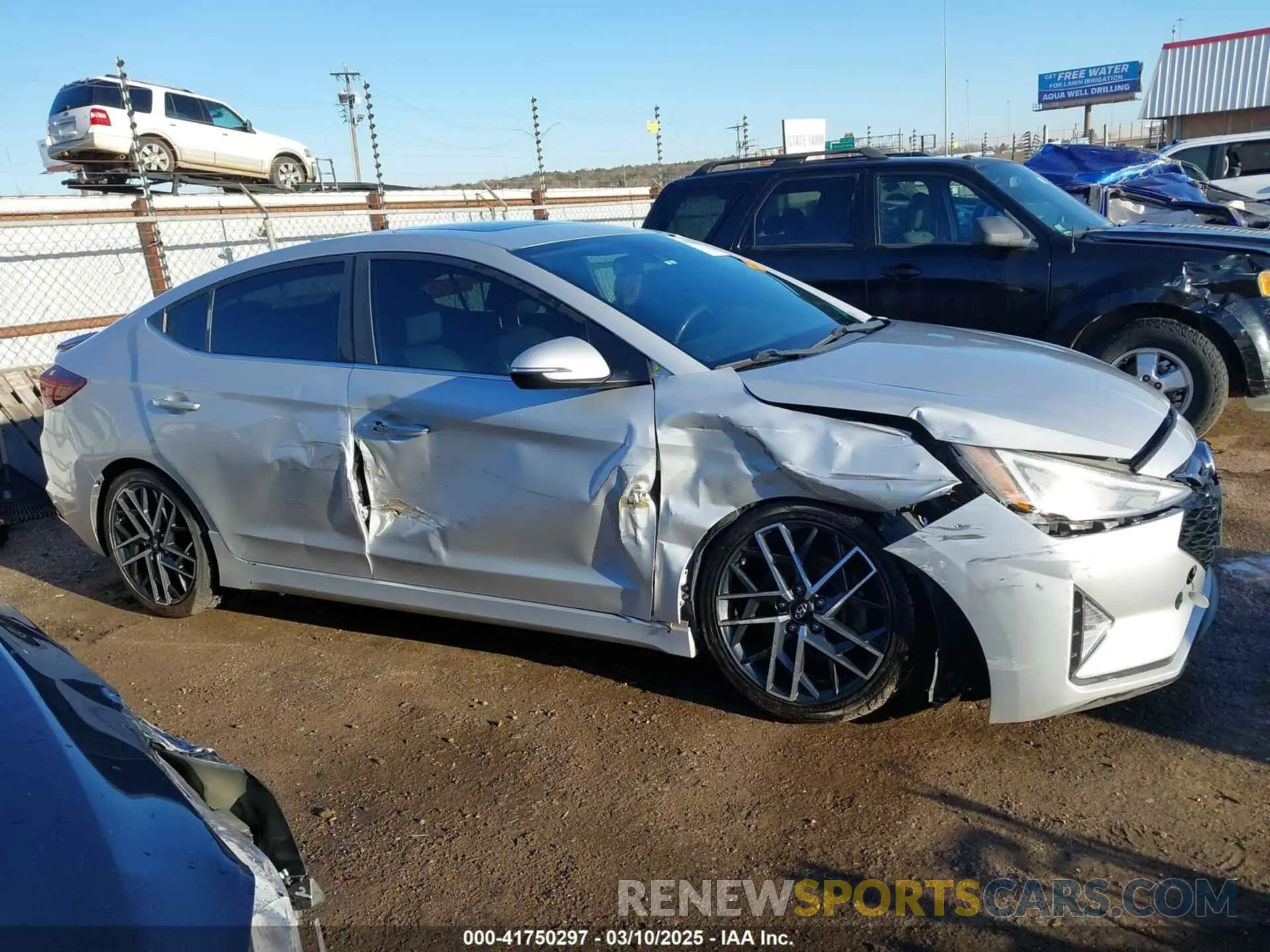 13 Photograph of a damaged car KMHD04LB8KU839004 HYUNDAI ELANTRA 2019