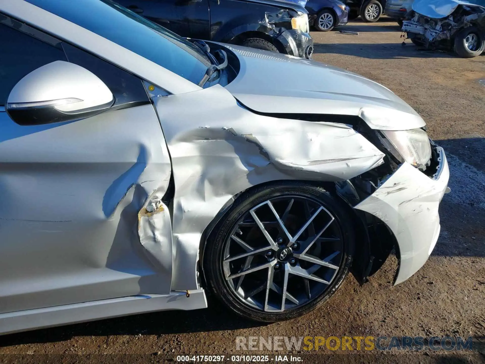 6 Photograph of a damaged car KMHD04LB8KU839004 HYUNDAI ELANTRA 2019