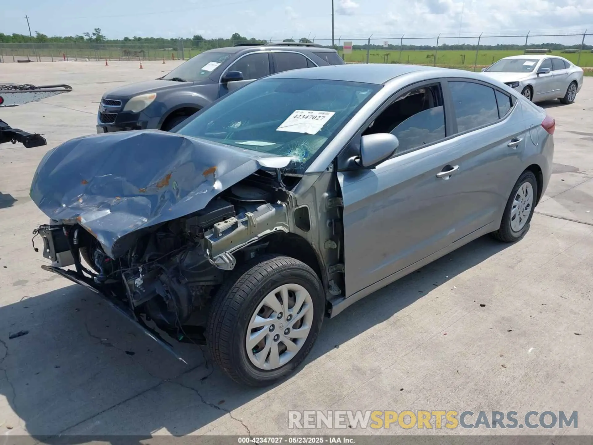 2 Фотография поврежденного автомобиля KMHD74LF0KU753832 HYUNDAI ELANTRA 2019