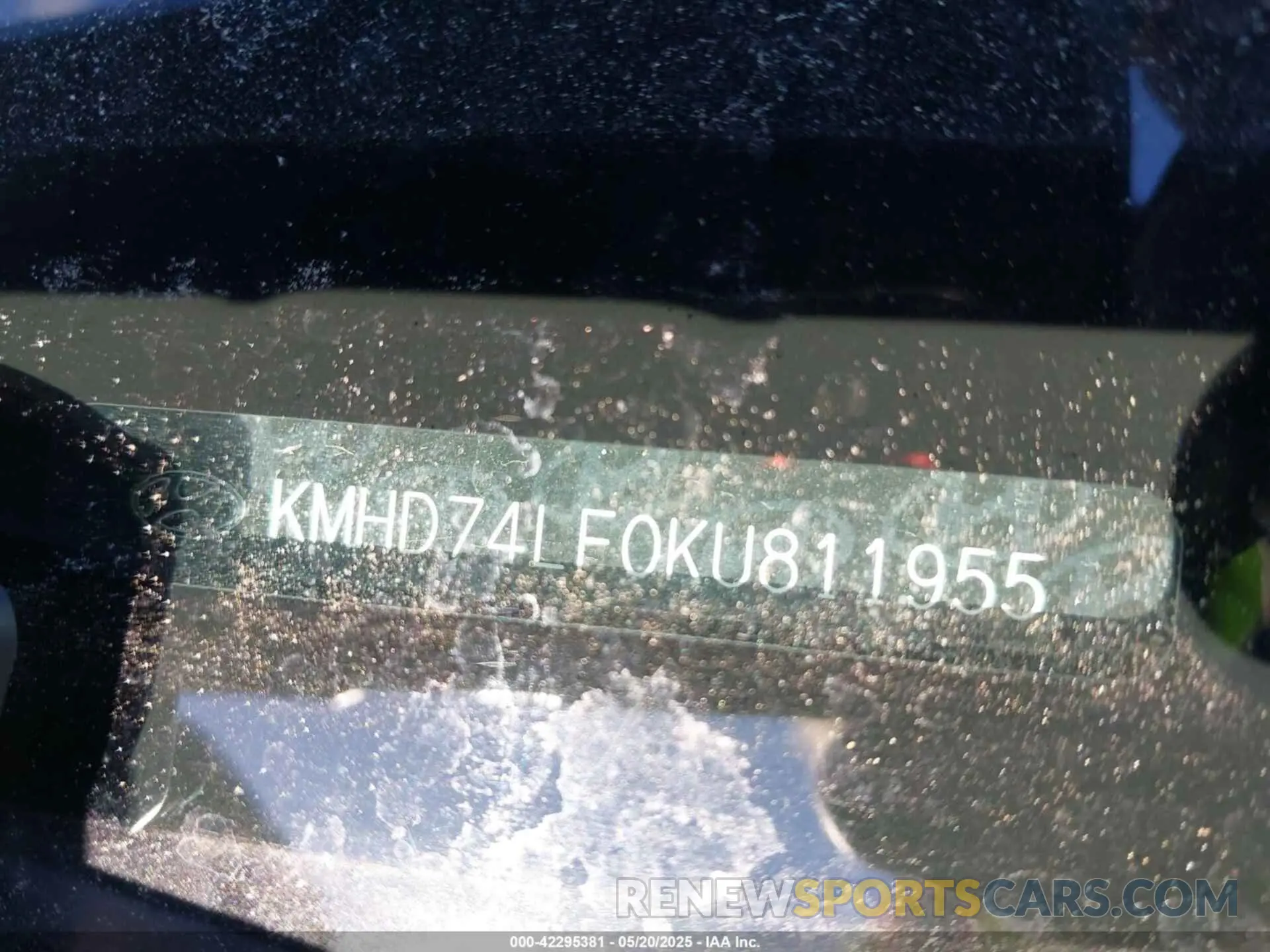 17 Photograph of a damaged car KMHD74LF0KU811955 HYUNDAI ELANTRA 2019