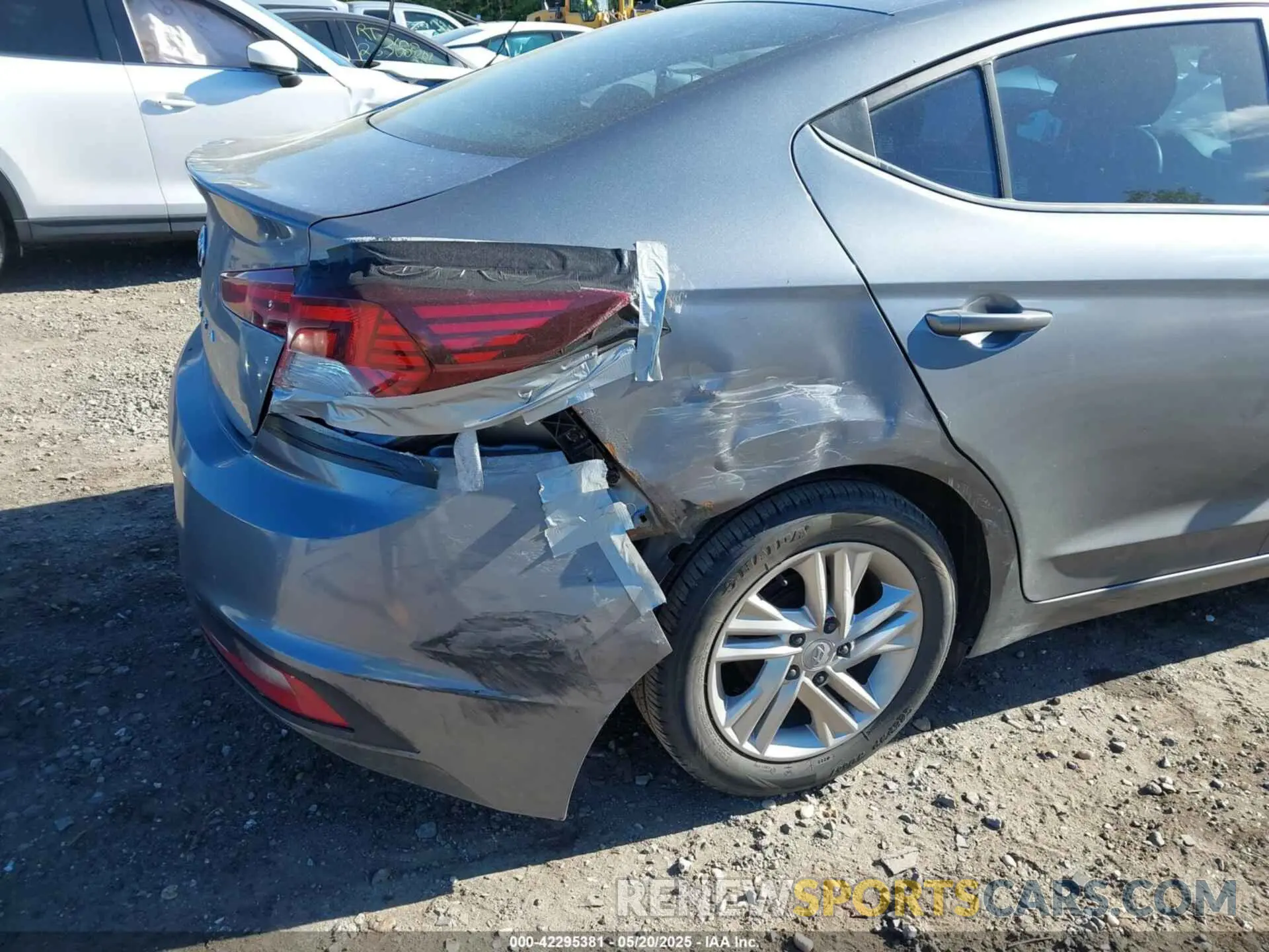 6 Photograph of a damaged car KMHD74LF0KU811955 HYUNDAI ELANTRA 2019