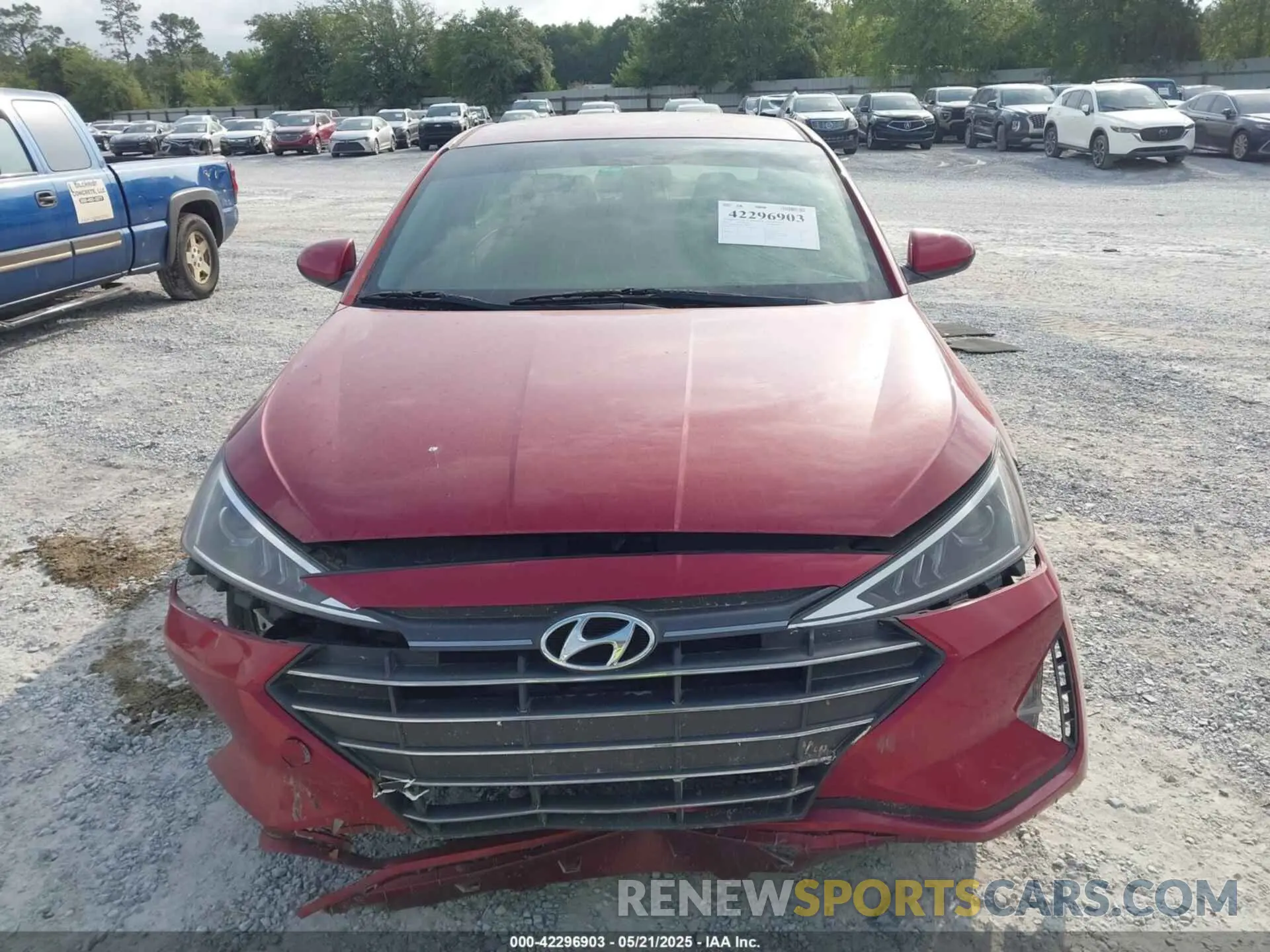 12 Фотография поврежденного автомобиля KMHD74LF0KU859083 HYUNDAI ELANTRA 2019