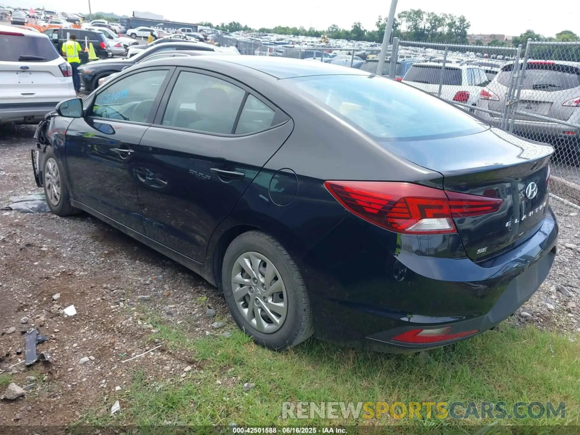 3 Photograph of a damaged car KMHD74LF1KU775497 HYUNDAI ELANTRA 2019