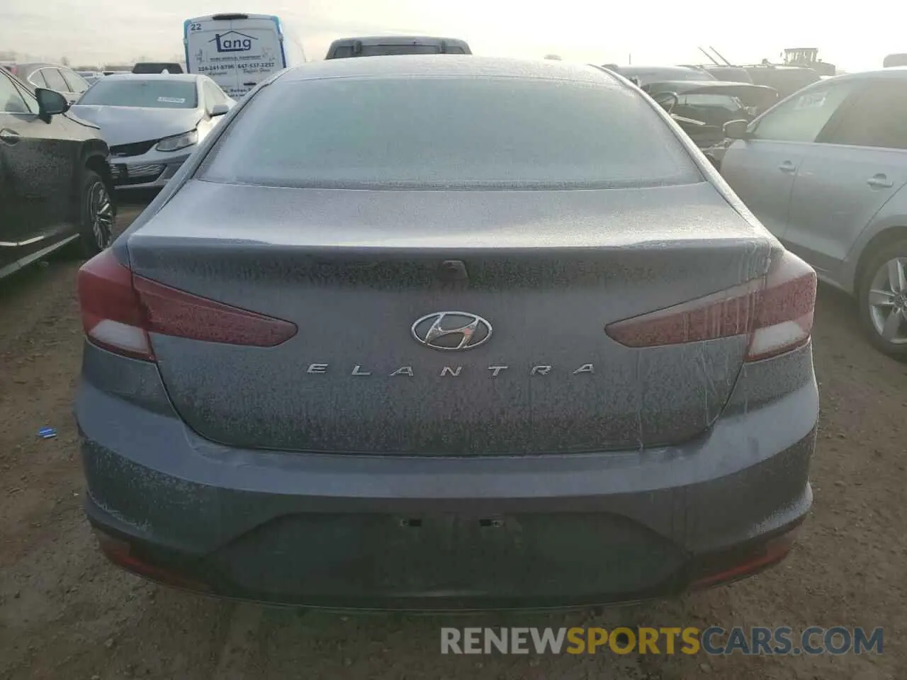 6 Фотография поврежденного автомобиля KMHD74LF1KU814735 HYUNDAI ELANTRA 2019