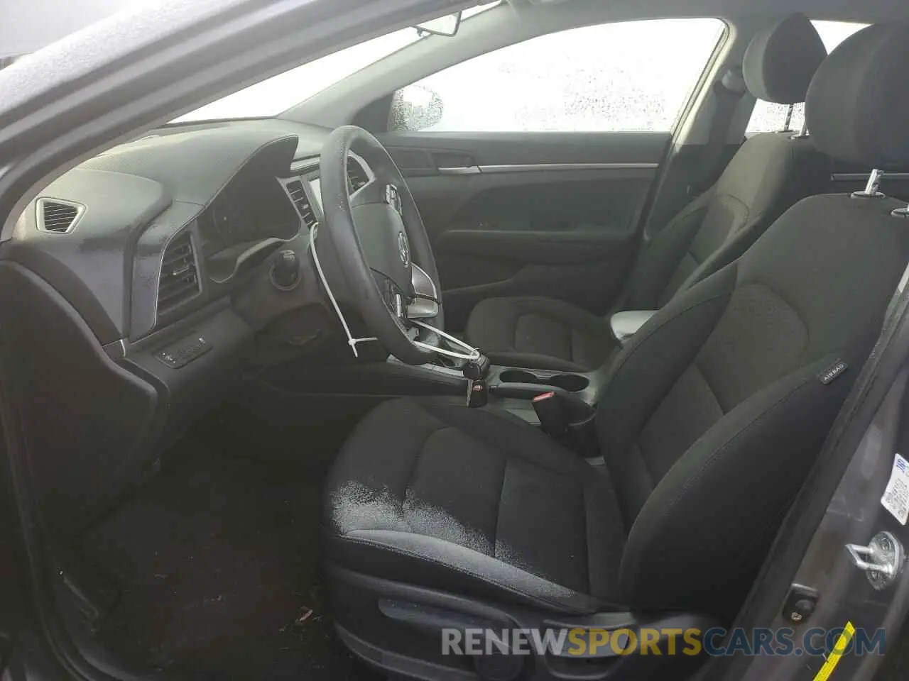 7 Фотография поврежденного автомобиля KMHD74LF1KU814735 HYUNDAI ELANTRA 2019