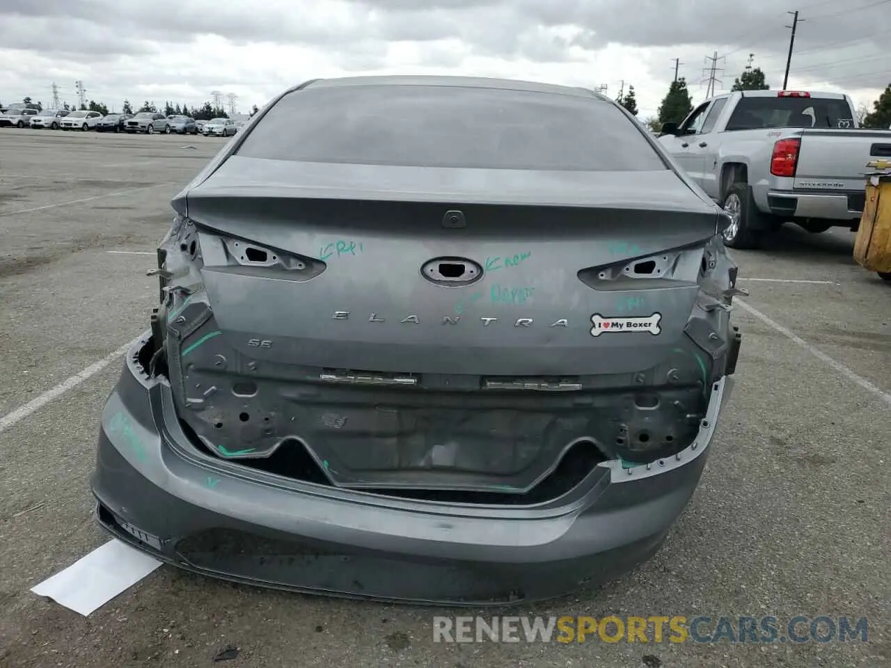 6 Фотография поврежденного автомобиля KMHD74LF3KU809357 HYUNDAI ELANTRA 2019
