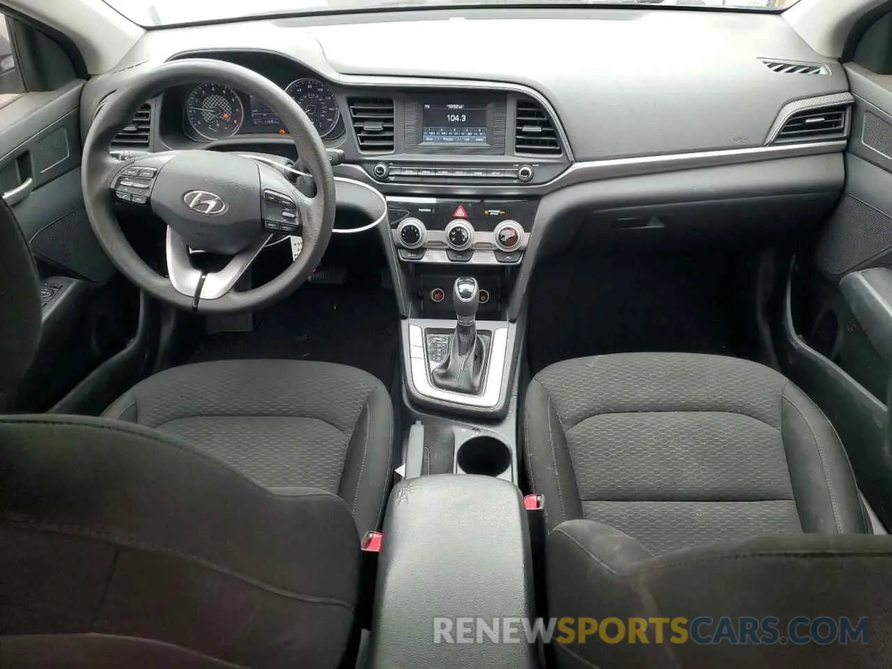 8 Фотография поврежденного автомобиля KMHD74LF3KU809357 HYUNDAI ELANTRA 2019