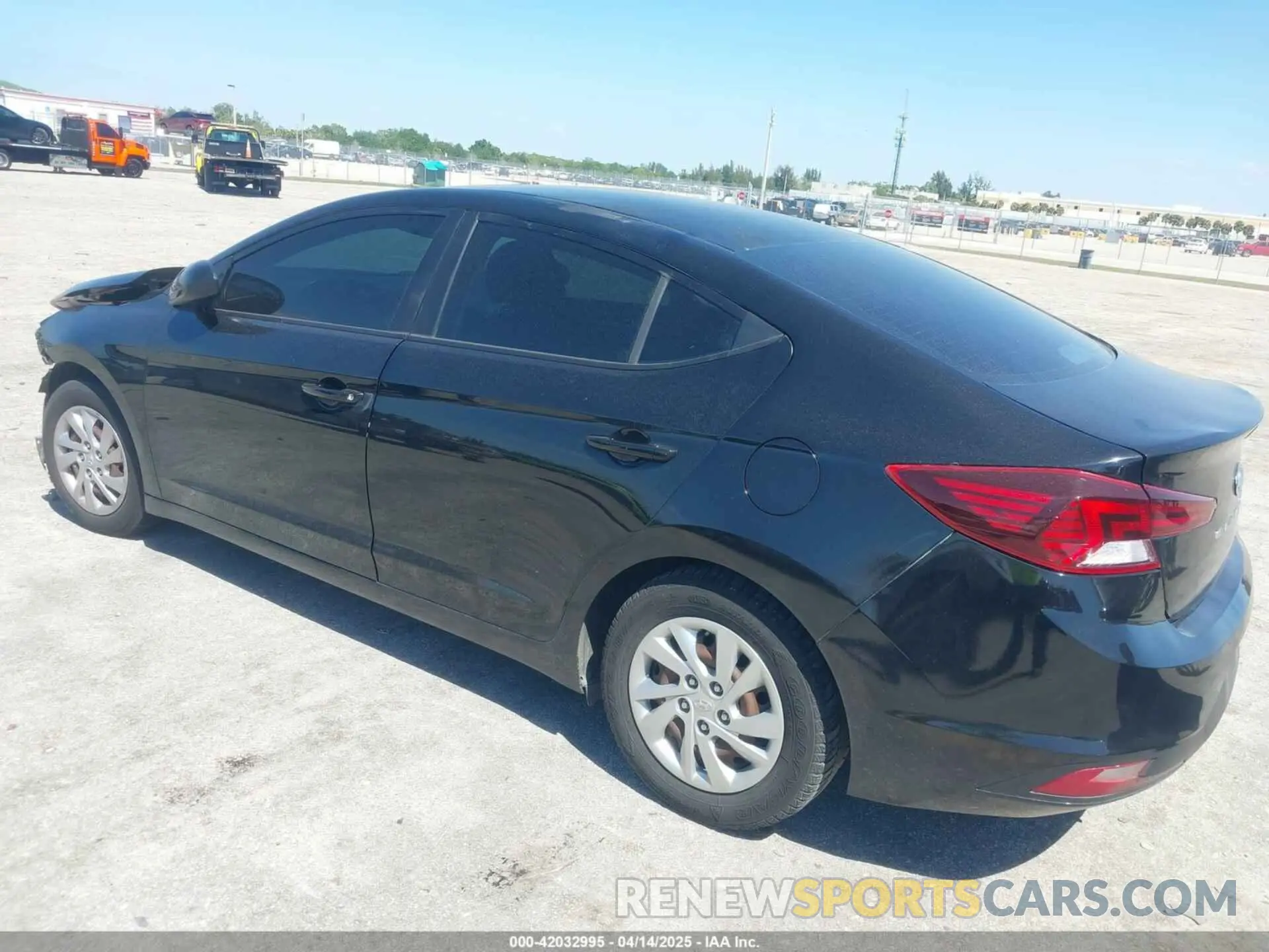 3 Photograph of a damaged car KMHD74LF4KU839046 HYUNDAI ELANTRA 2019
