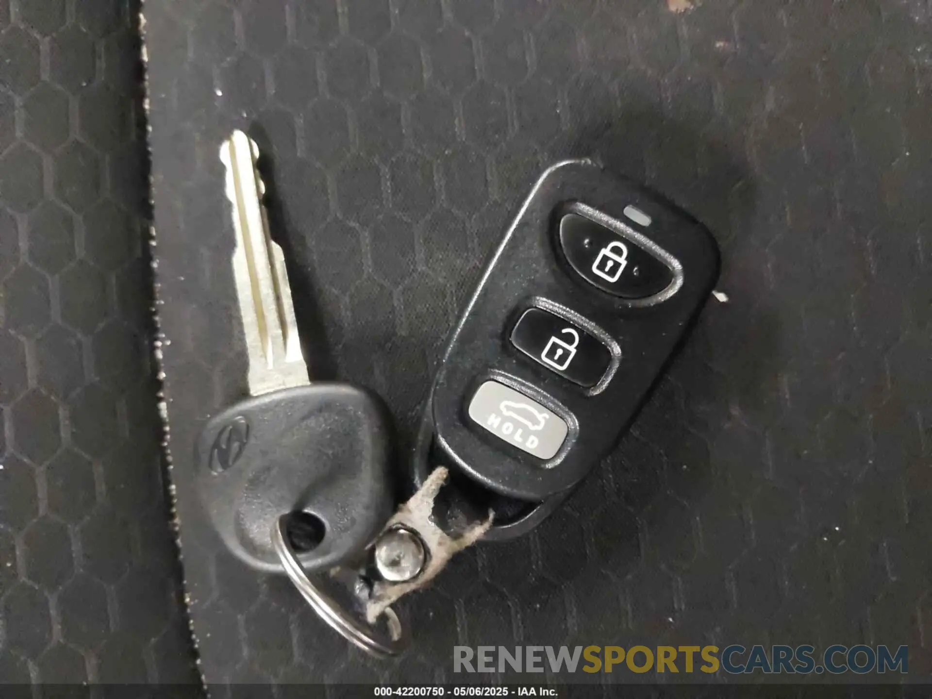 11 Photograph of a damaged car KMHD74LF4KU878672 HYUNDAI ELANTRA 2019