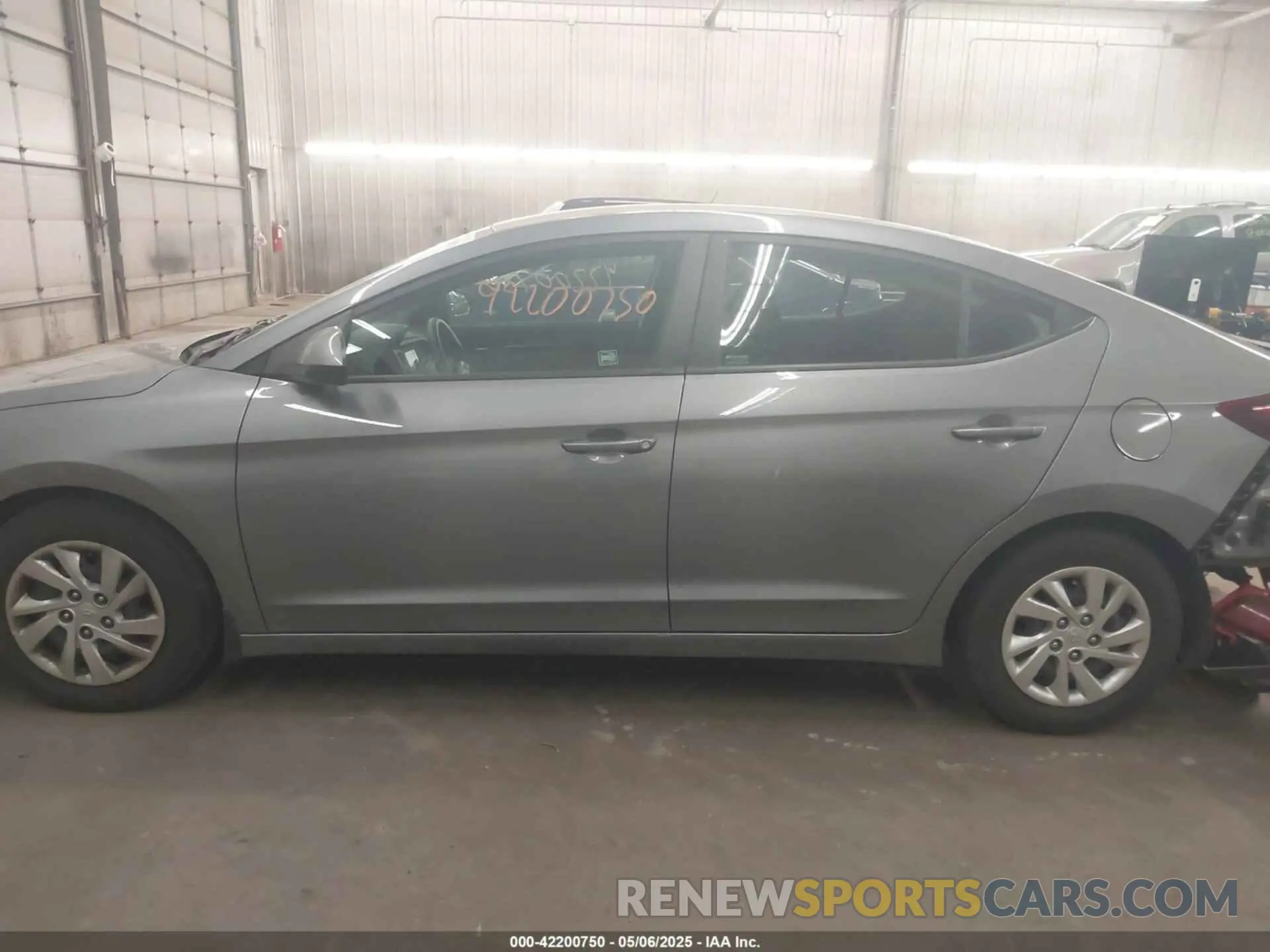 15 Photograph of a damaged car KMHD74LF4KU878672 HYUNDAI ELANTRA 2019