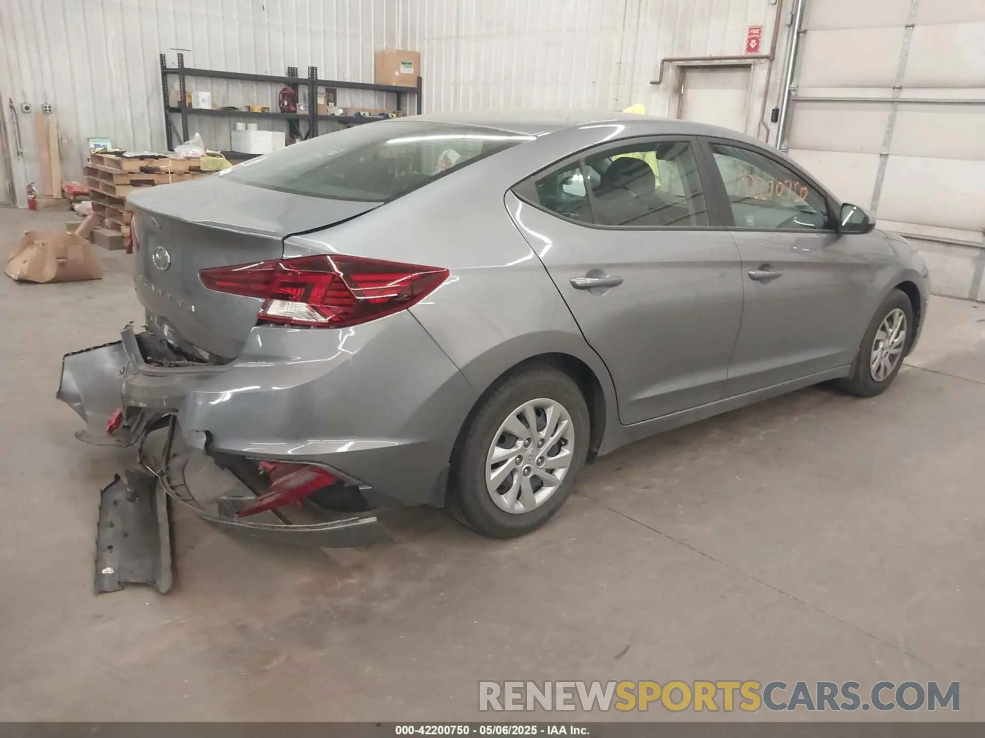 4 Photograph of a damaged car KMHD74LF4KU878672 HYUNDAI ELANTRA 2019