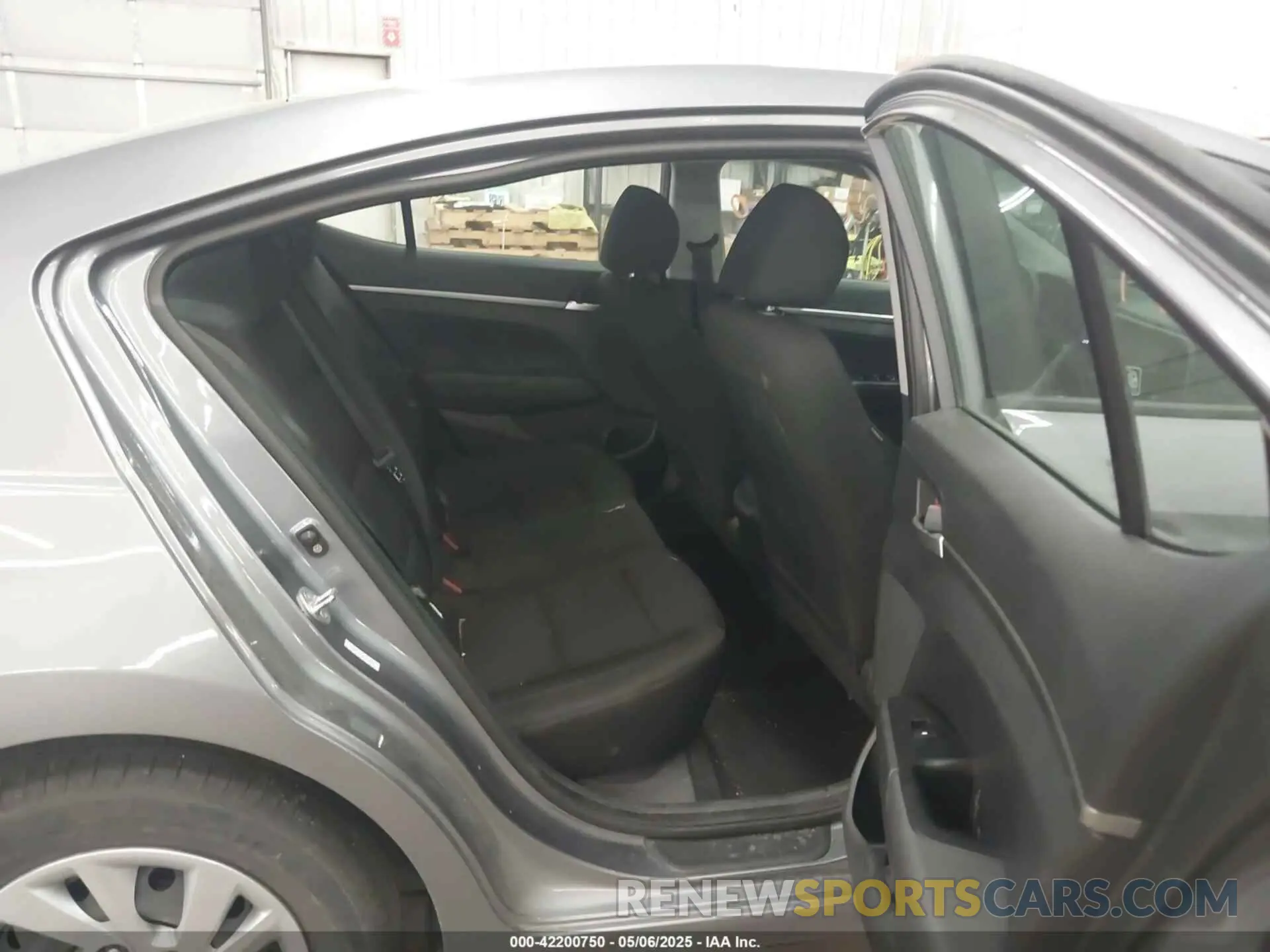 8 Photograph of a damaged car KMHD74LF4KU878672 HYUNDAI ELANTRA 2019