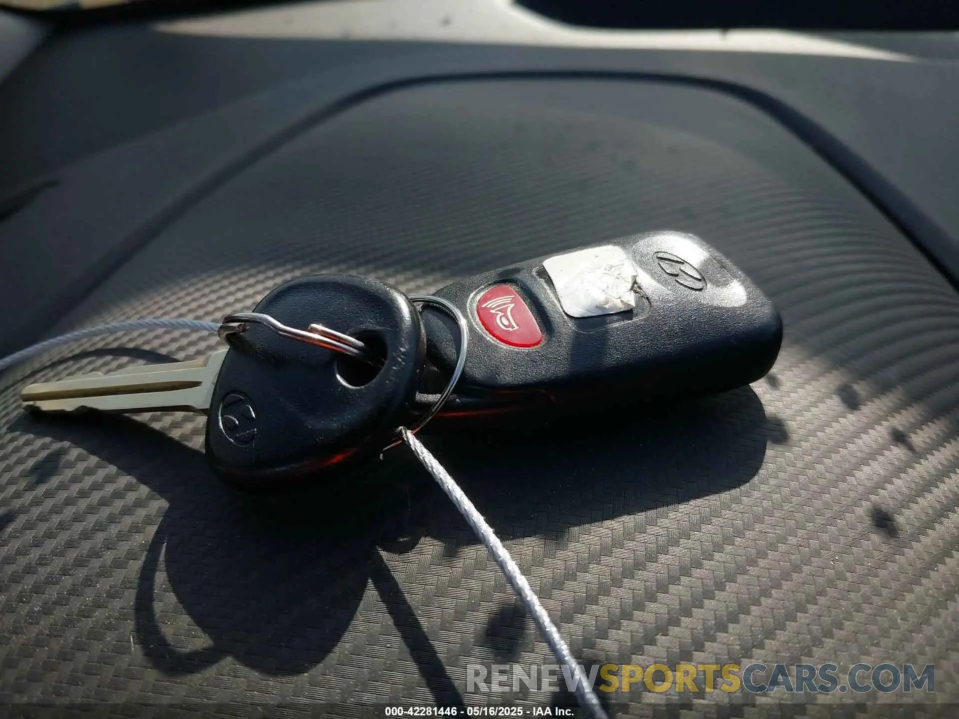11 Фотография поврежденного автомобиля KMHD74LF5KU783375 HYUNDAI ELANTRA 2019