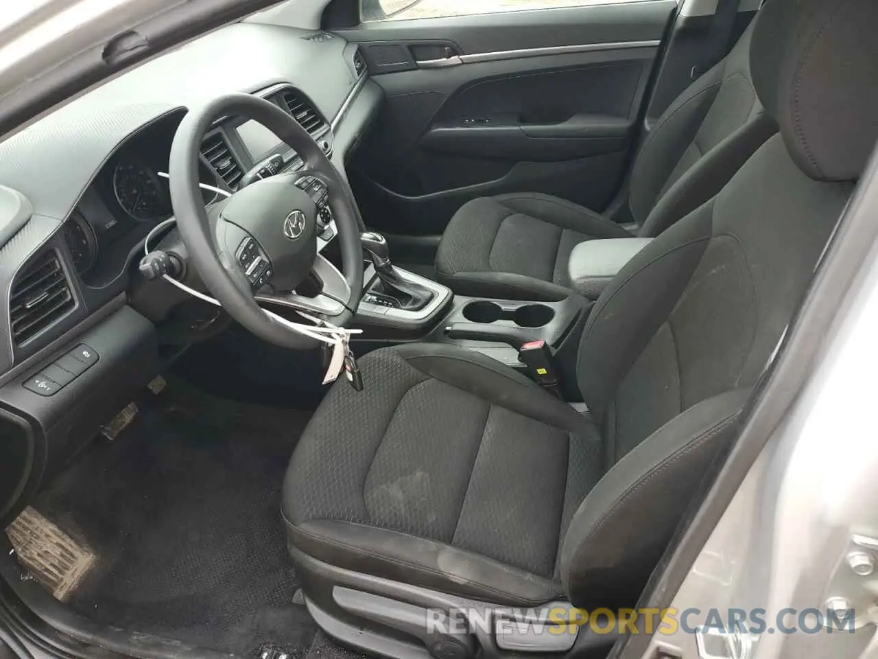 7 Photograph of a damaged car KMHD74LF5KU876557 HYUNDAI ELANTRA 2019