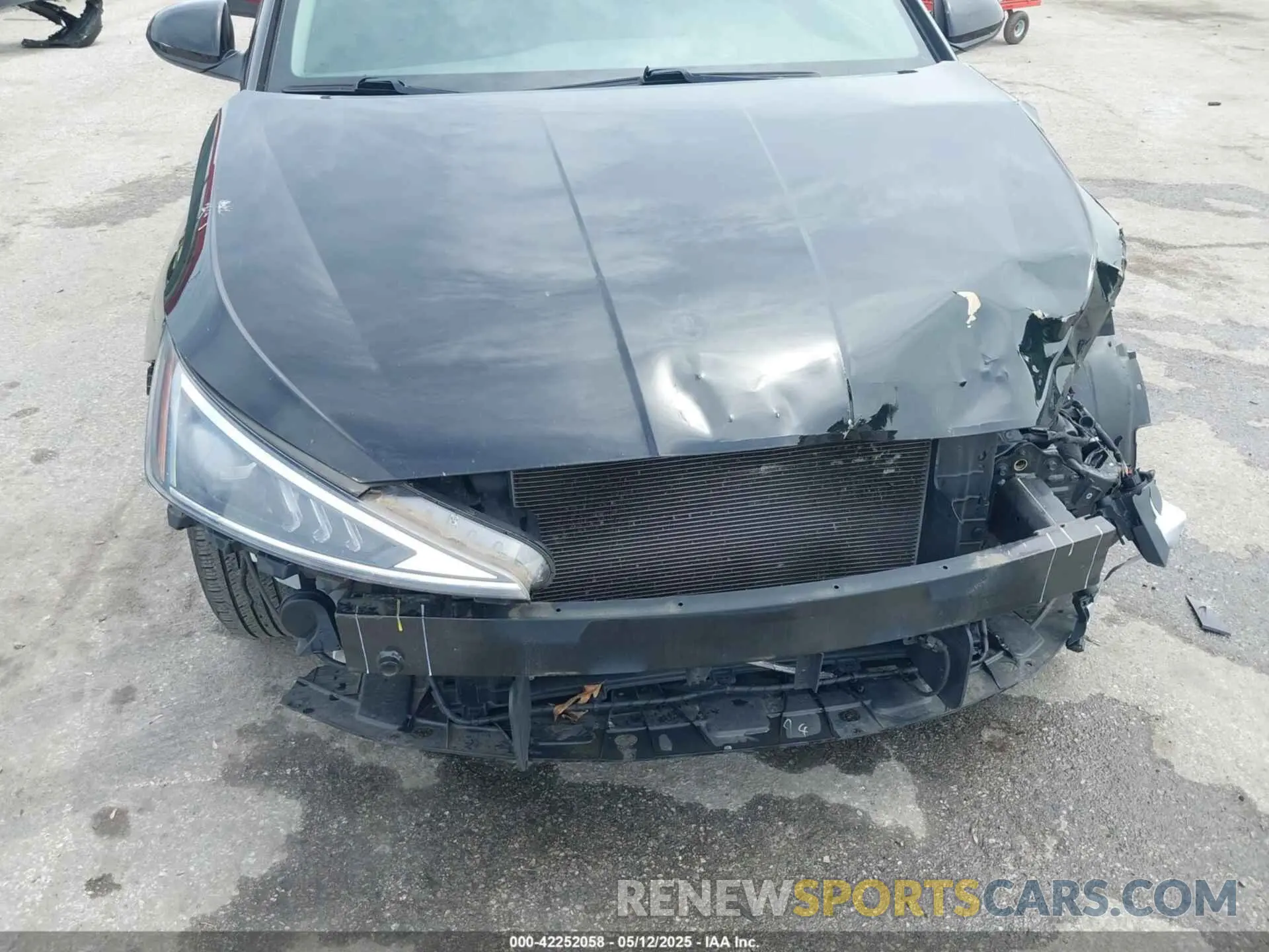 18 Photograph of a damaged car KMHD74LF6KU824385 HYUNDAI ELANTRA 2019